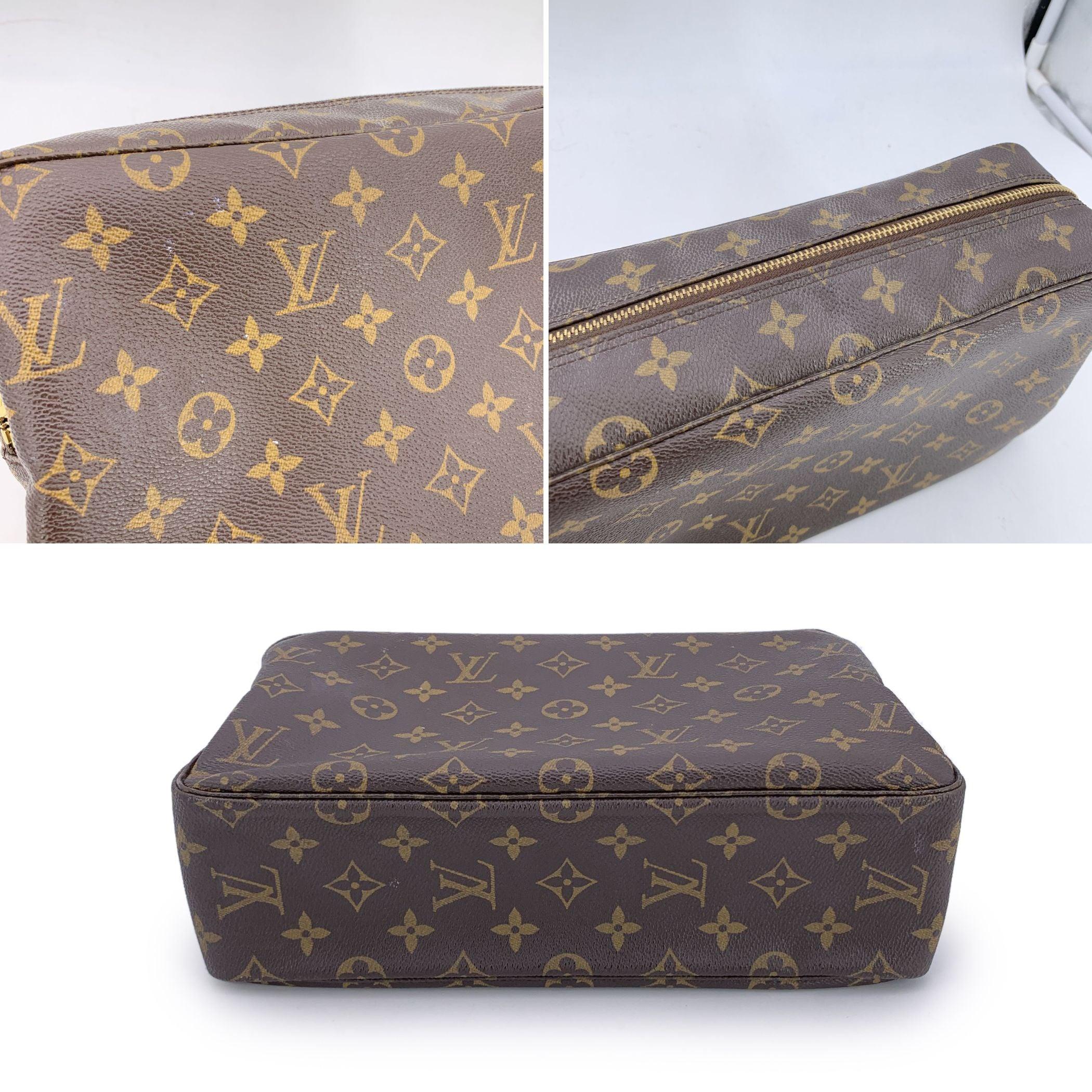 Louis Vuitton Monogram Canvas Trousse Toilette 28 Cosmetic Bag in vendita 1