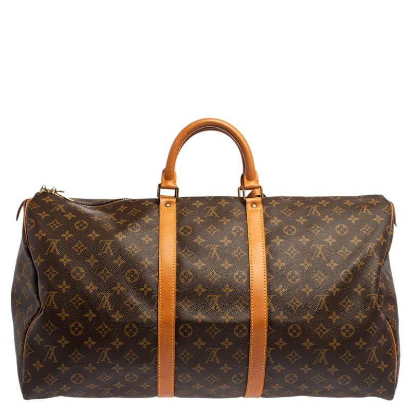 A classic addition to your collection, this vintage Keepall 55 from the house of Louis Vuitton will reflect your fabulous choices. Discover luxurious convenience when you carry this bag on your travels.

