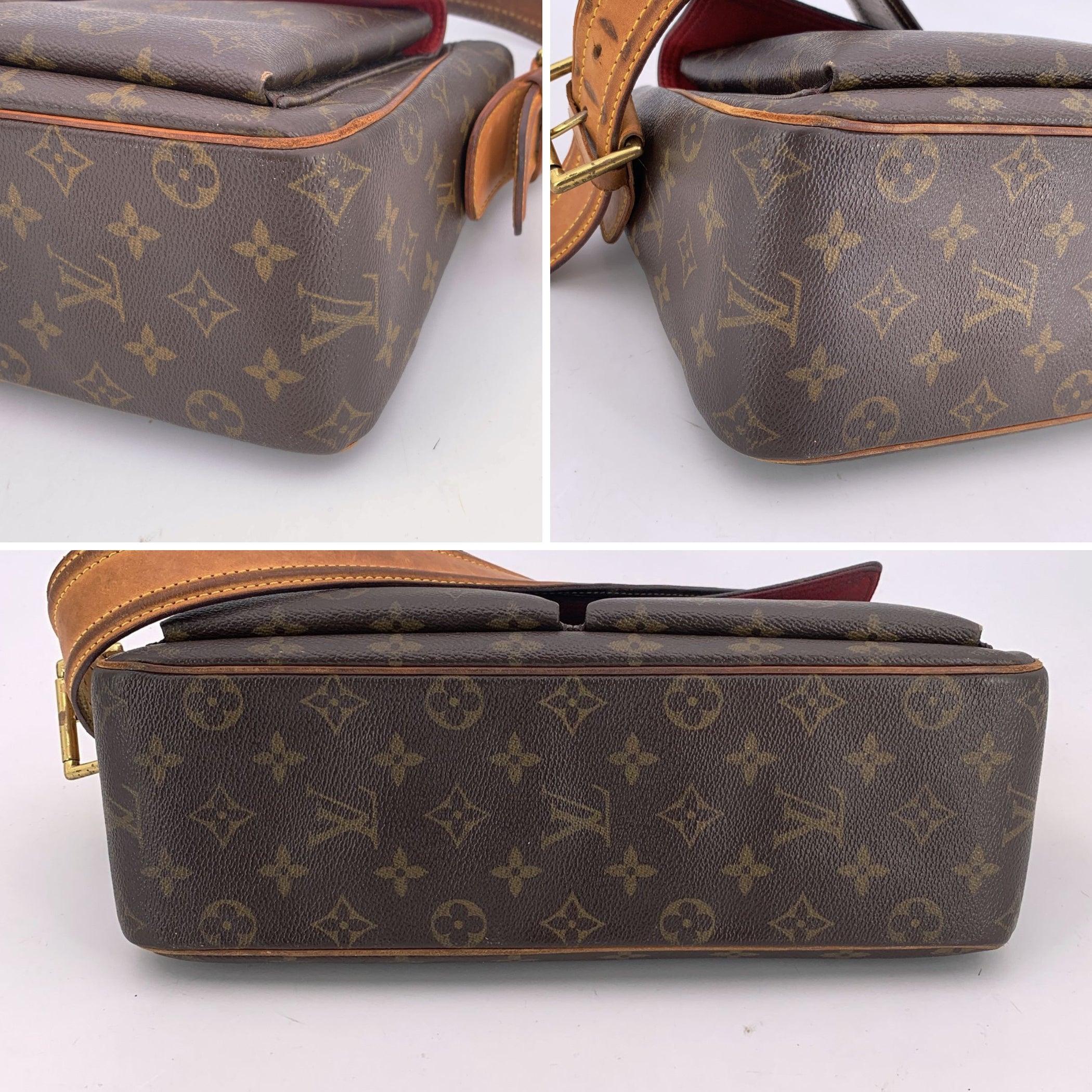 Borsa a tracolla Louis Vuitton Monogram Canvas Viva Cité GM Vivacite in vendita 2