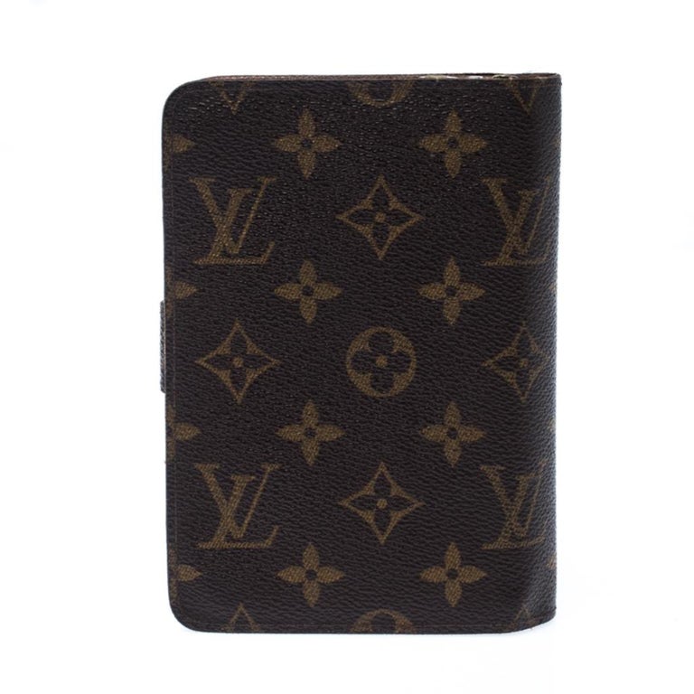 Louis Vuitton Monogram Canvas Zip Compact Wallet For Sale at 1stDibs