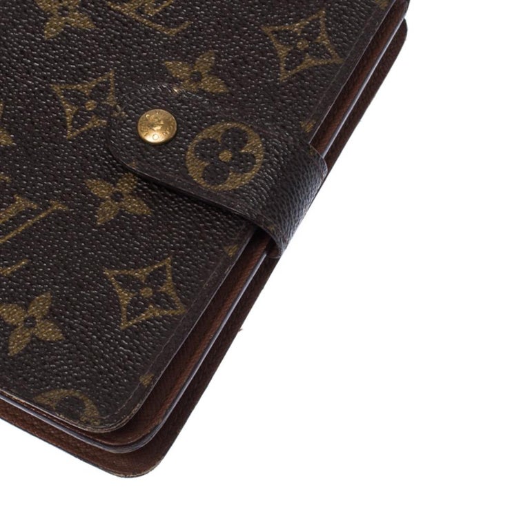 Louis Vuitton Monogram Canvas Zip Compact Wallet For Sale at 1stdibs