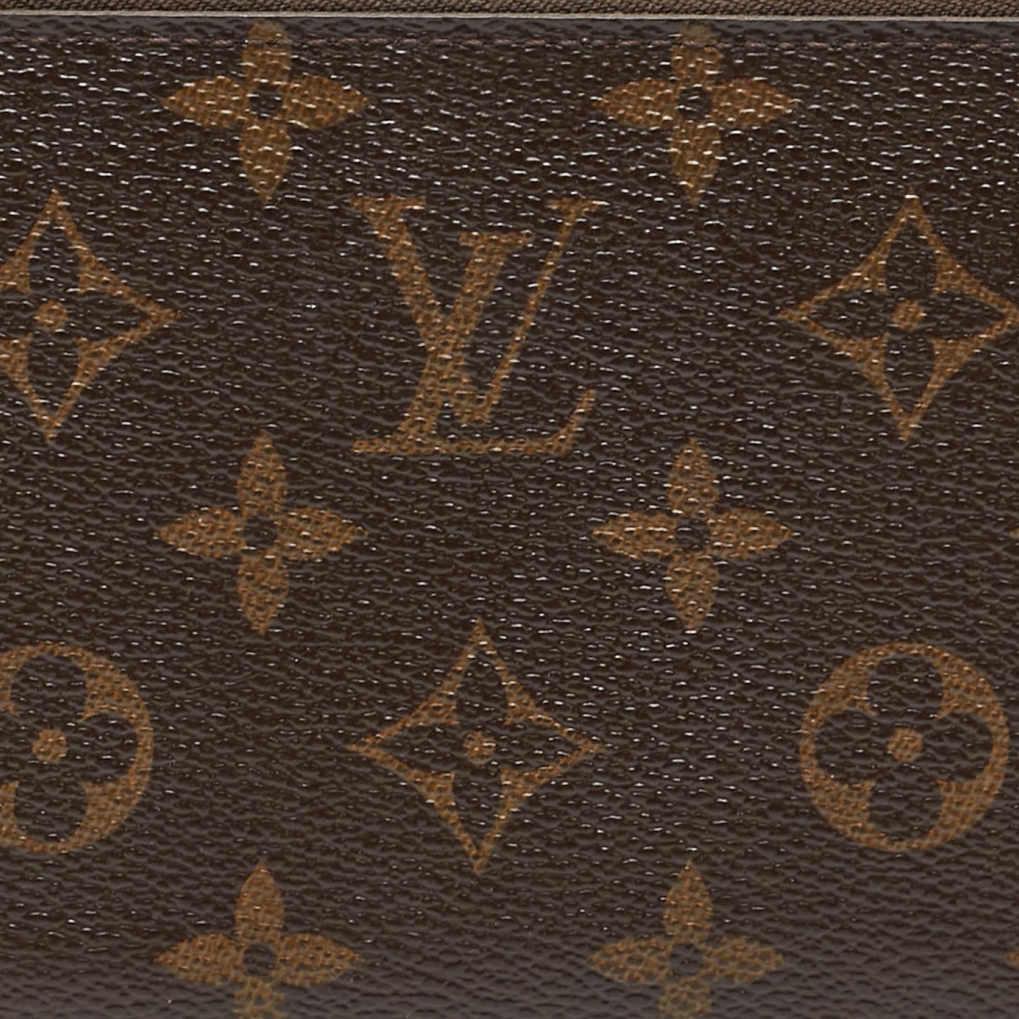 Louis Vuitton Monogram Canvas Zippy Wallet For Sale 9