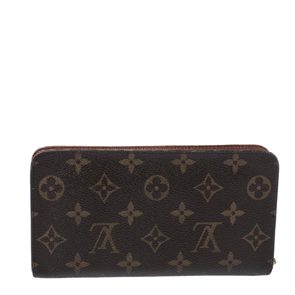 This Louis Vuitton Zippy wallet is conveniently designed for everyday use. Crafted from Monogram canvas, the wallet has a wide zip closure which opens to reveal multiple slots, leather-lined compartments and a zip pocket for you to neatly arrange