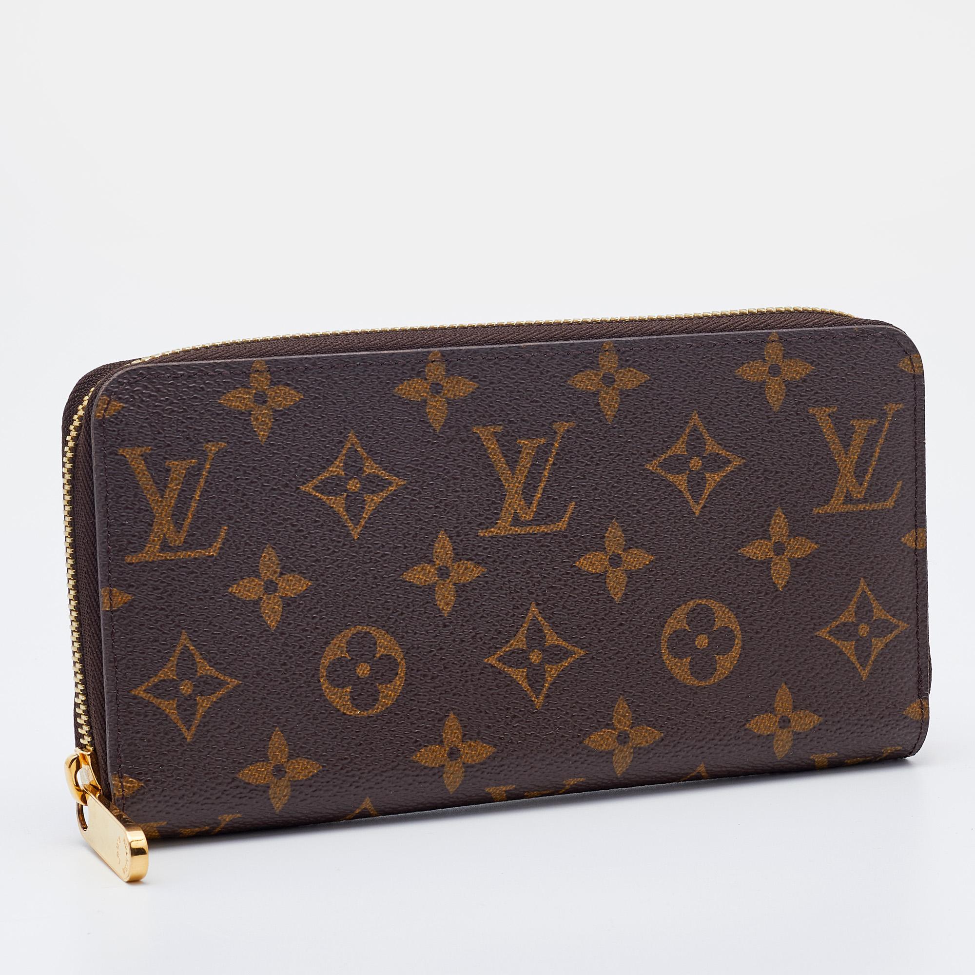 This Louis Vuitton Zippy wallet is conveniently designed for everyday use. Crafted from Monogram Canvas, the wallet has a zipper closure that opens to reveal multiple slots and leather-lined compartments to arrange your daily necessities