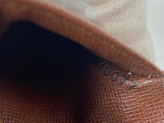 Louis Vuitton Monogram Card Holder Cartes Case 15lva1116