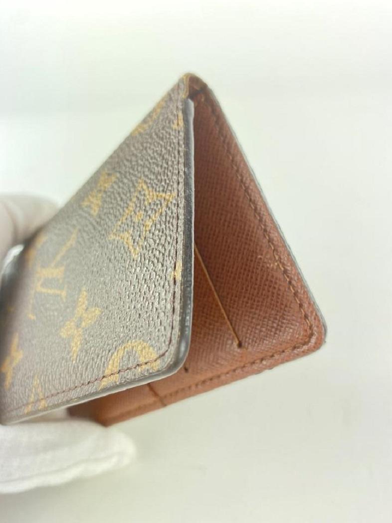 Louis Vuitton Monogram Card Holder Cartes Case 15lva1116  In Good Condition For Sale In Dix hills, NY