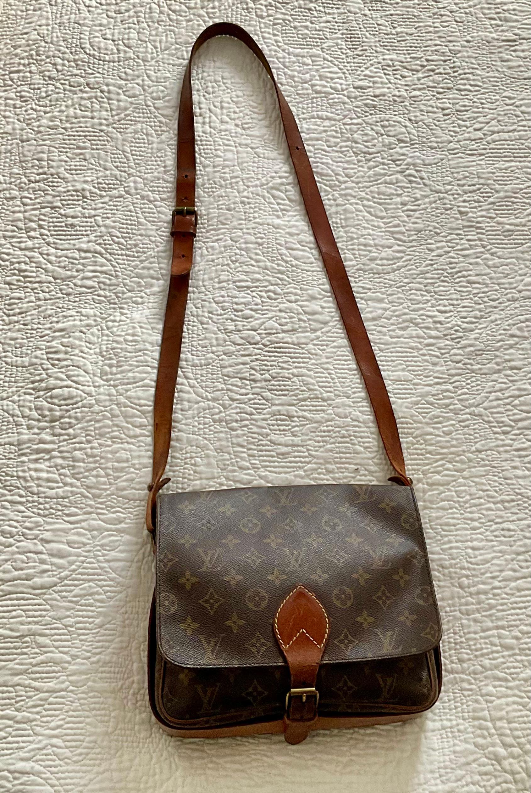 Marron Louis Vuitton Monogram Cartouchière GM Crossbody Bag SL0941 en vente