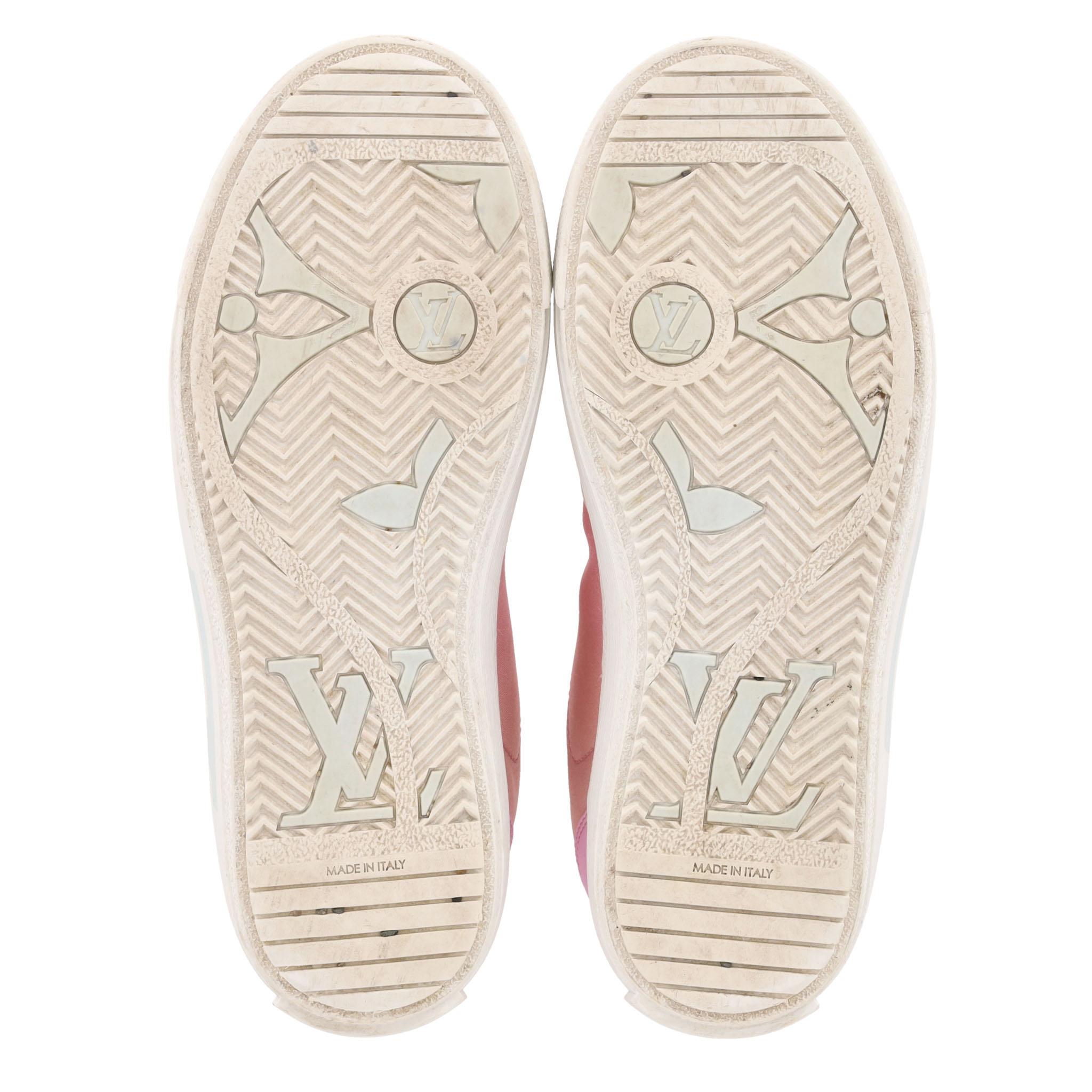 Louis Vuitton Charlie Turnschuhe mit Monogramm Damen im Angebot