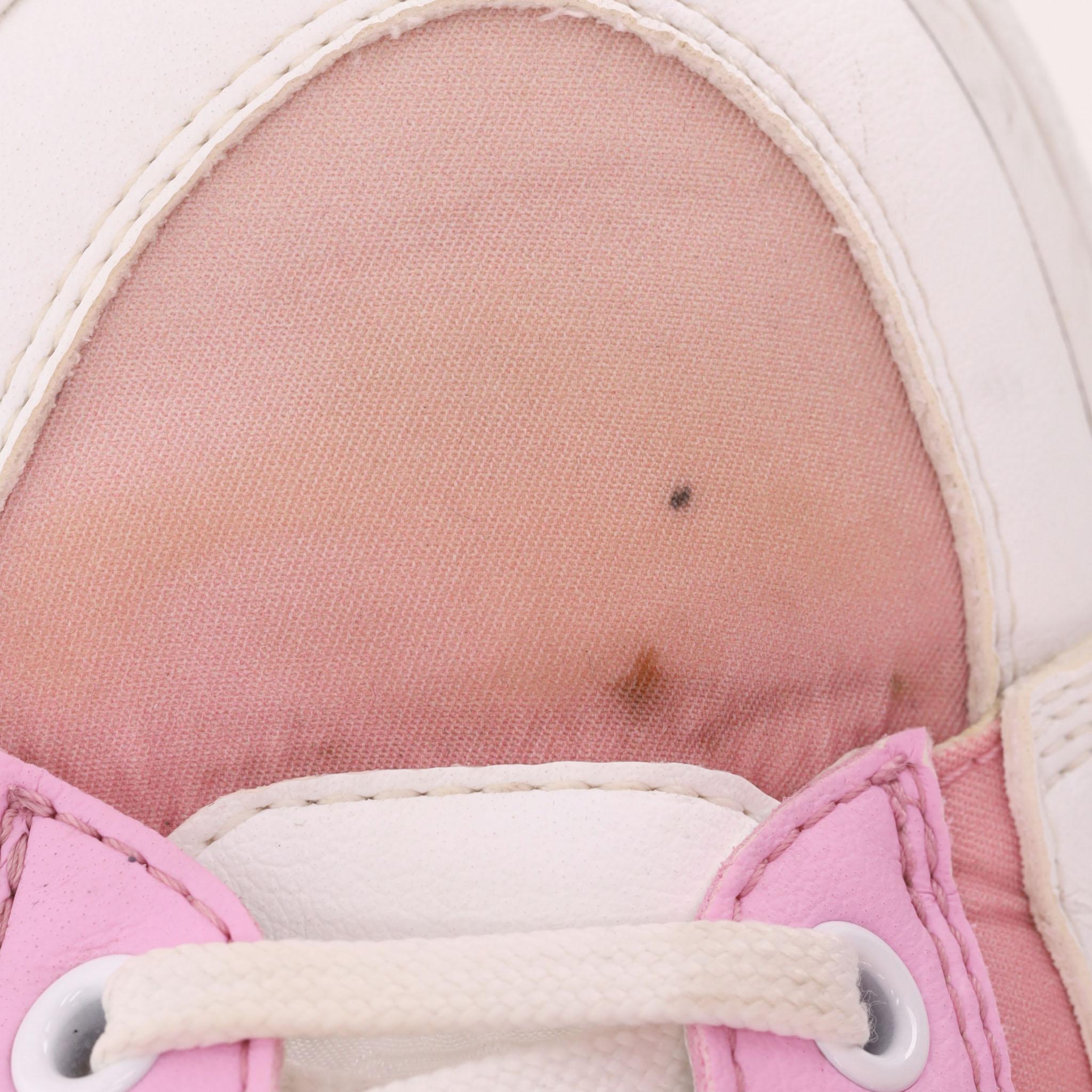 Louis Vuitton Charlie Turnschuhe mit Monogramm im Angebot 4