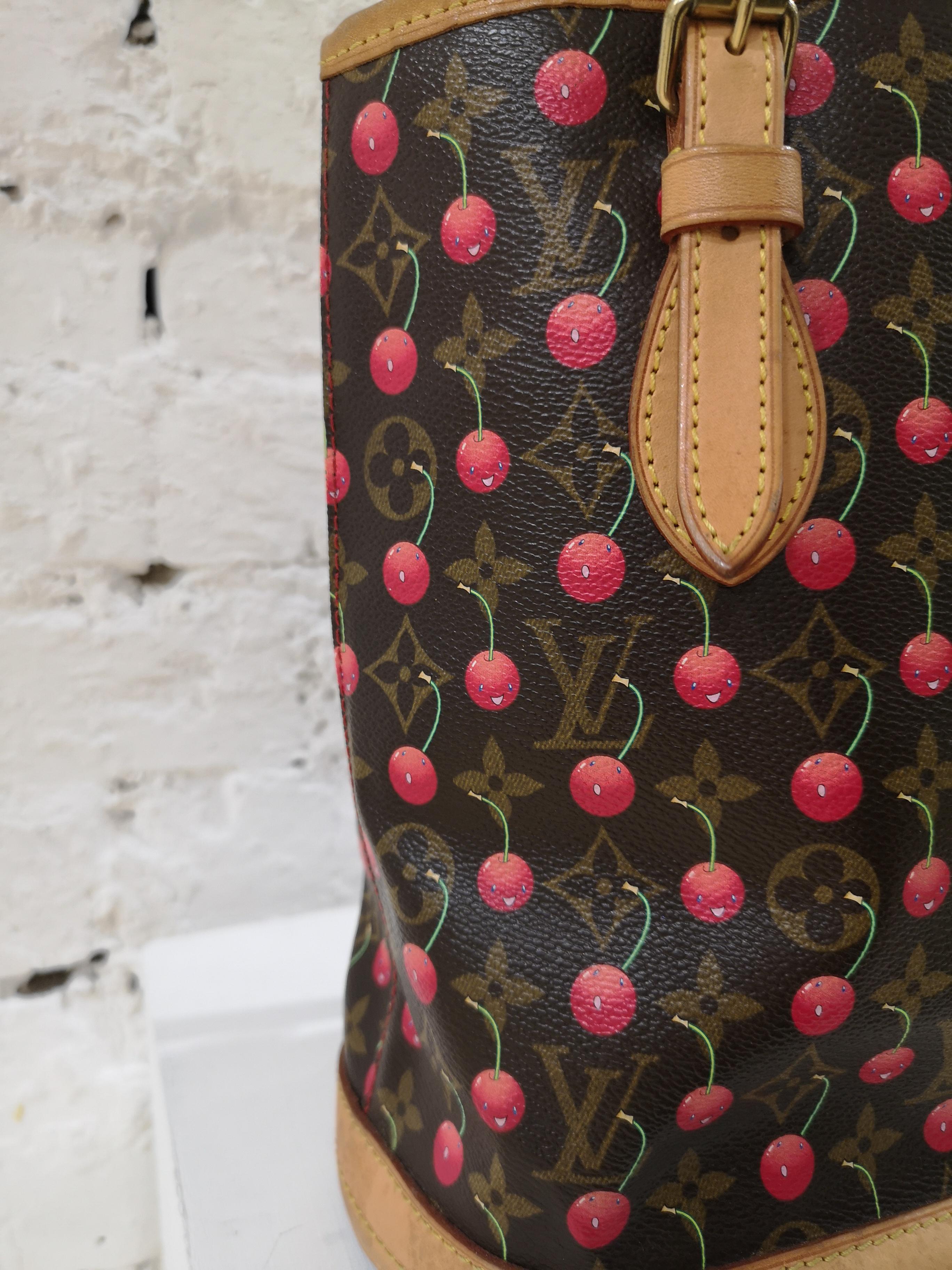 Louis Vuitton Monogram Cherry Bucket Bag In Good Condition In Capri, IT