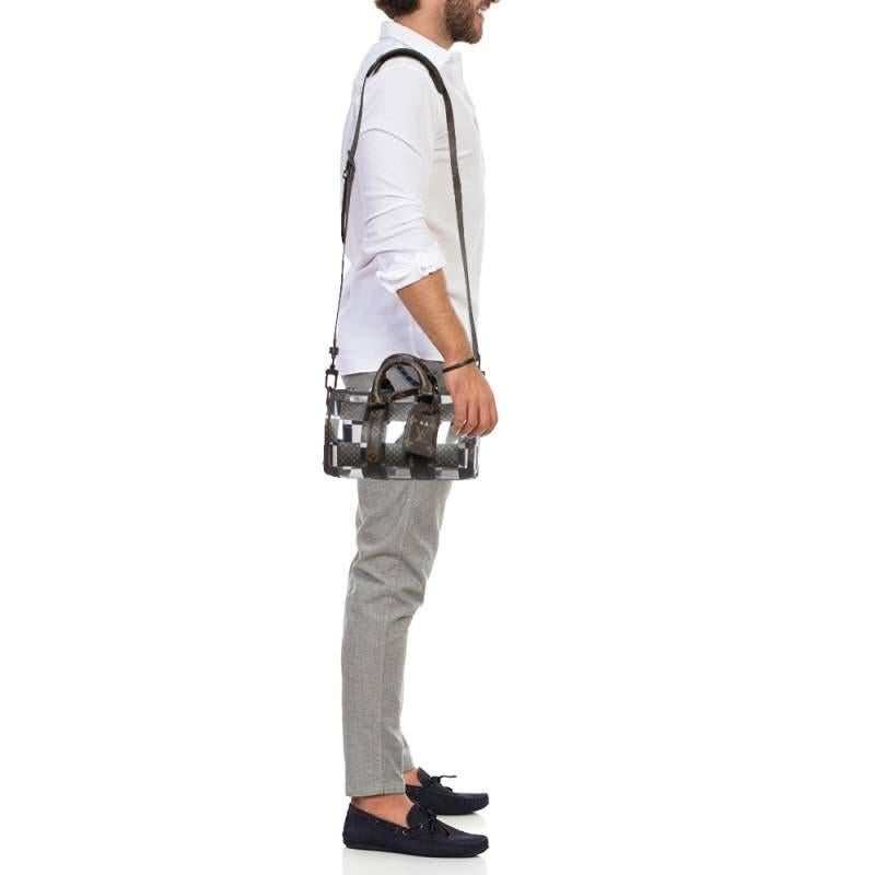 Designer bags are ideal companions for ample occasions! Here we have a fashion-meets-functionality piece crafted with precision. It has been equipped with a well-sized interior that can easily fit all your essentials.

Includes
Original Dustbag,