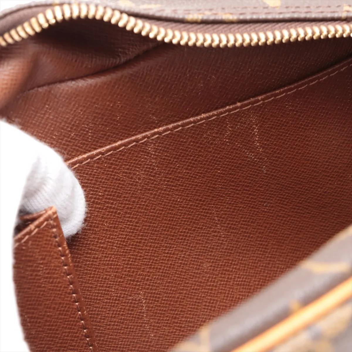 *Louis Vuitton Monogram Cite MM en vente 5