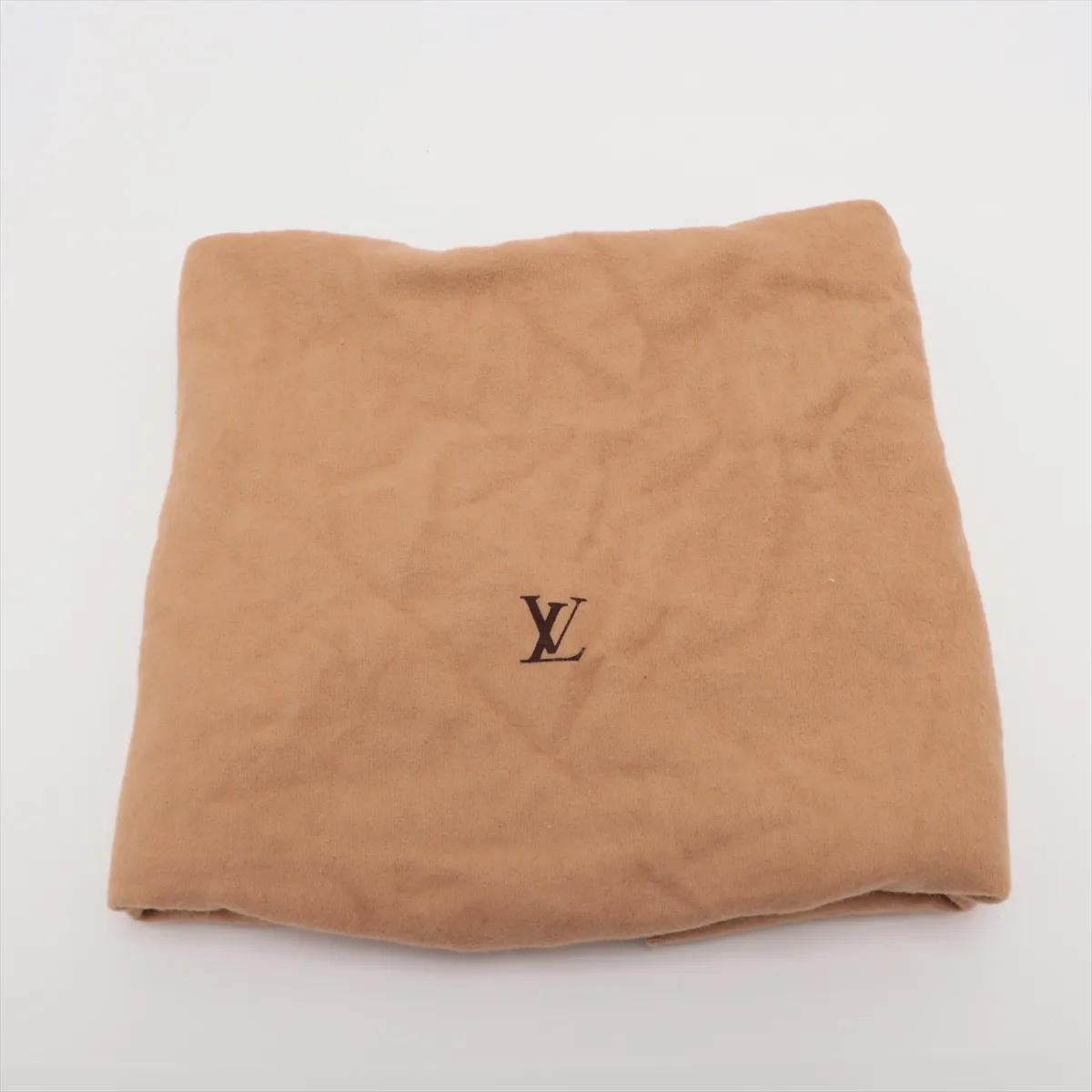 *Louis Vuitton Monogram Cite MM en vente 10