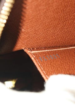 Louis Vuitton Monogram Cite MM Shoulder bag 96lv215s