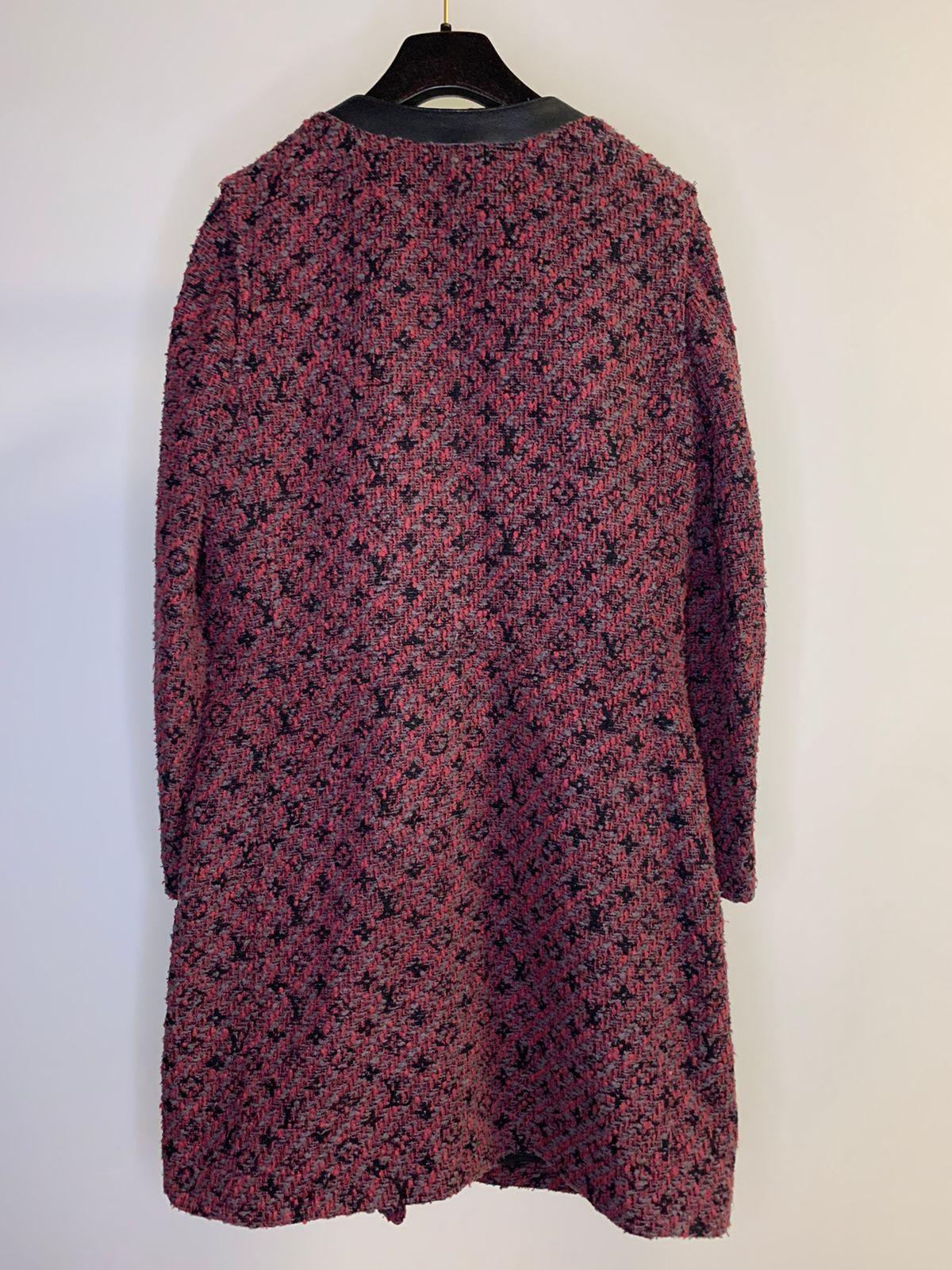 Nero Louis Vuitton Monogram Coat/ Abito in vendita