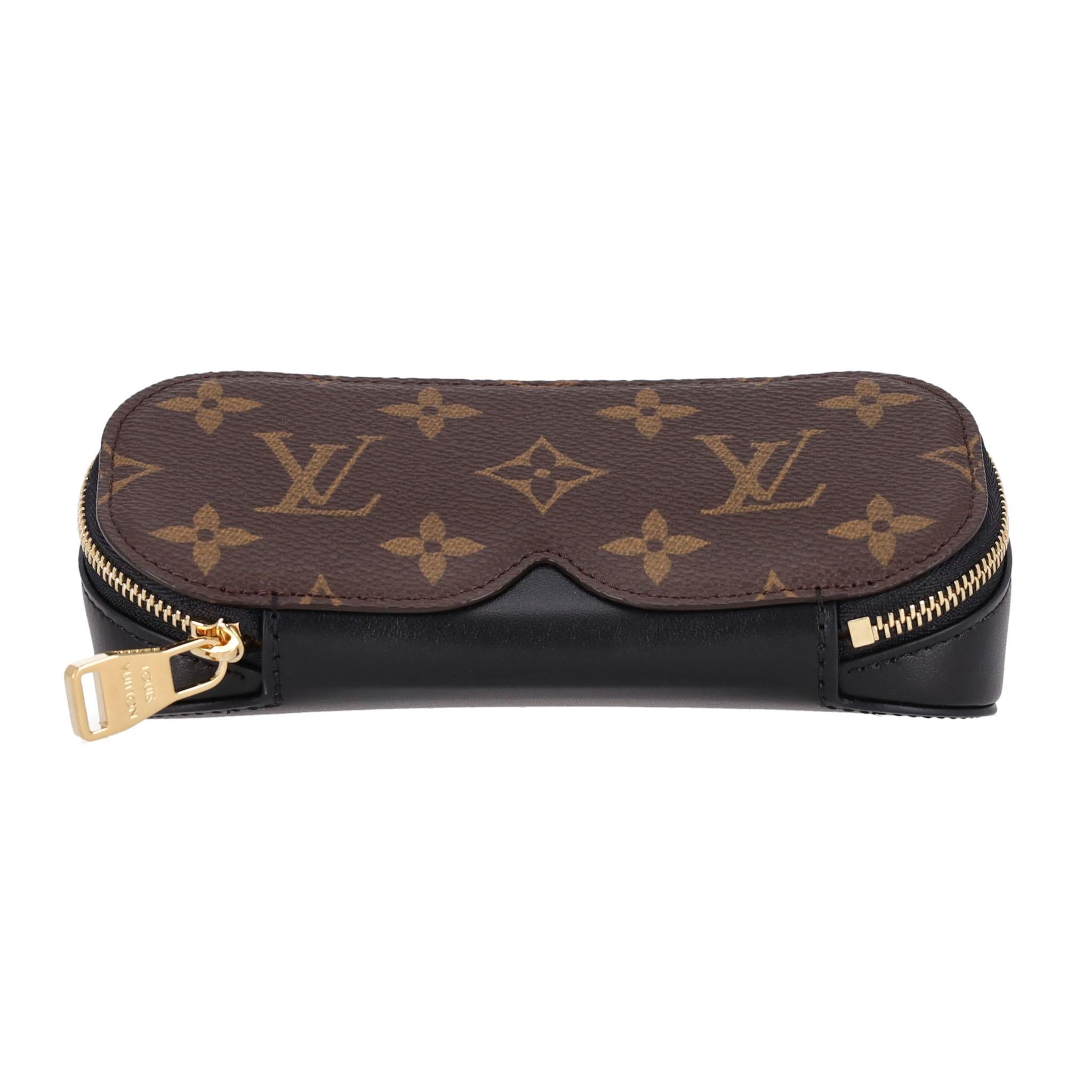 Louis Vuitton Monogram Beschichtetes Segeltuch & Leder Sonnenbrillenetui GM im Zustand „Hervorragend“ im Angebot in London, GB
