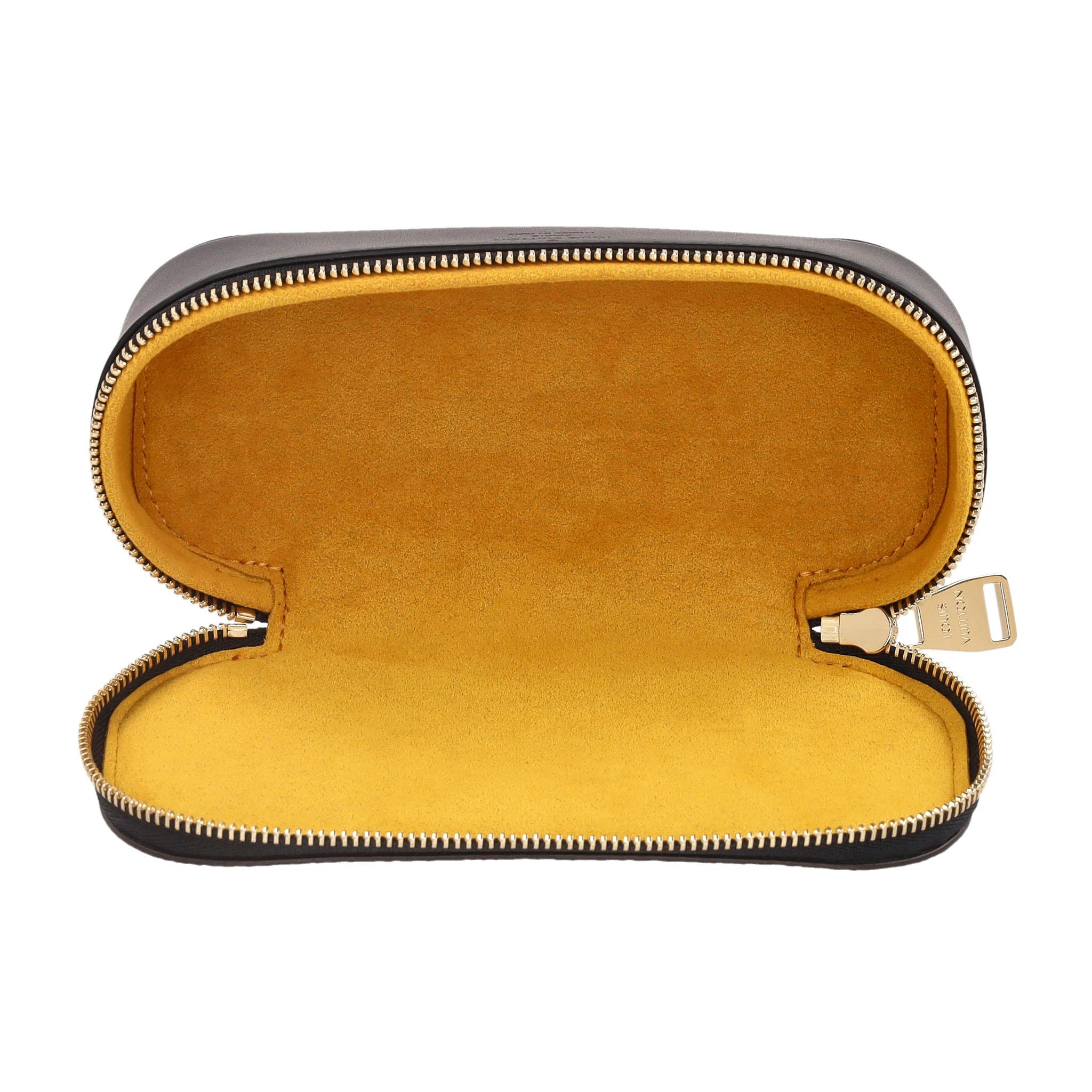 Louis Vuitton Monogram Beschichtetes Segeltuch & Leder Sonnenbrillenetui GM für Damen oder Herren im Angebot