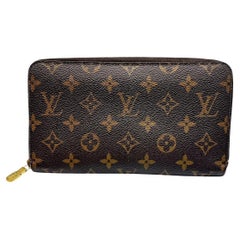 Louis Vuitton Monogram Coated Canvas Zippy Organizer
