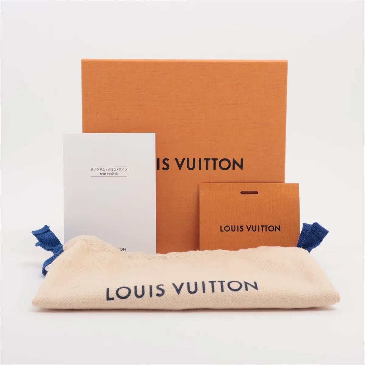 Louis Vuitton Monograma Collier Baxter MM en venta 1