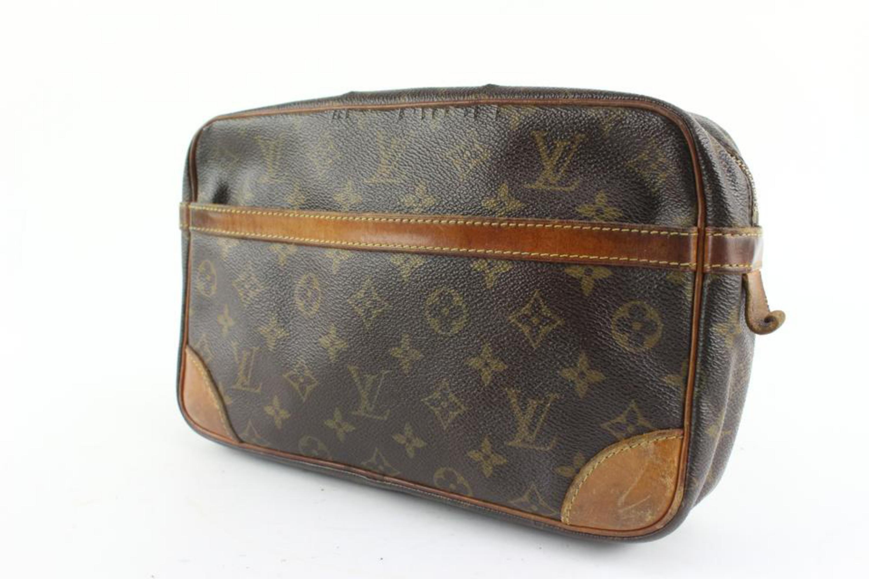 Louis Vuitton Monogram Compiegne 28 Make Up Case 1224lv26
Date Code/Serial Number: 851 SL
Made In: France
Measurements: Length:  11