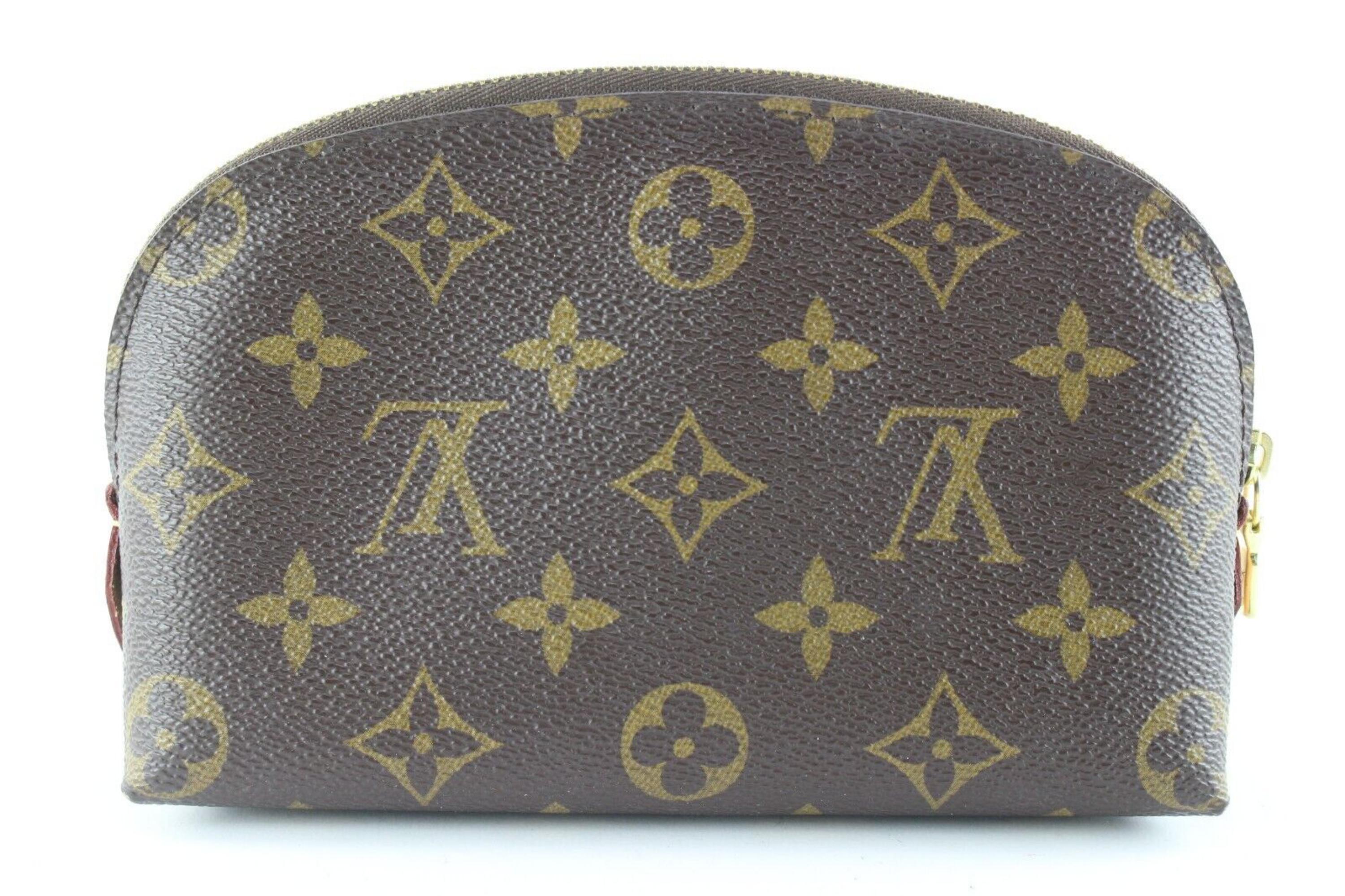 Louis Vuitton Monogram Cosmetic Pouch PM 1LV0509 In Good Condition For Sale In Dix hills, NY