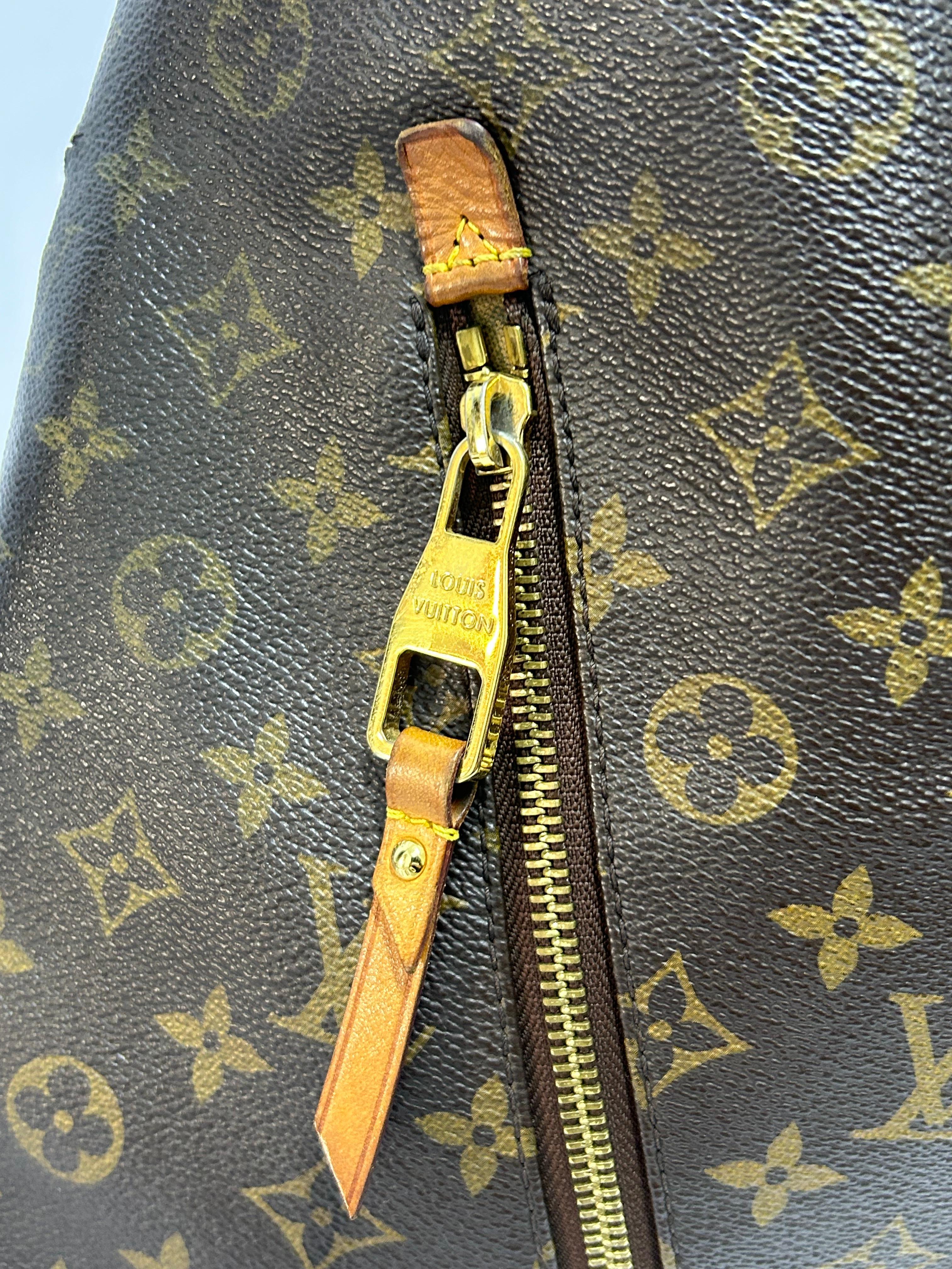 Delightful GM-Tasche mit Monogramm von Louis Vuitton im Angebot 6