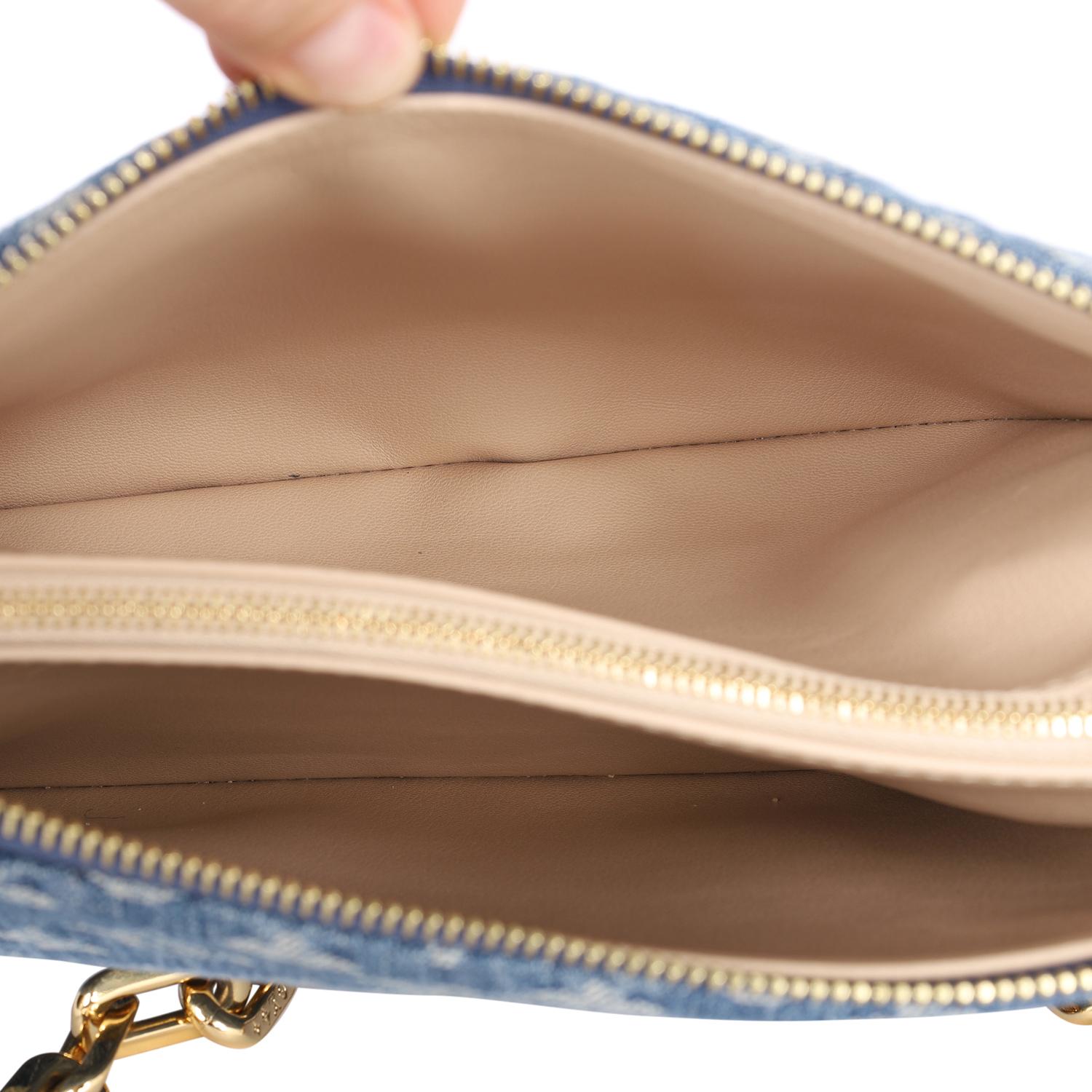 LOUIS VUITTON Monogram Denim Coussin PM Blu in vendita 9