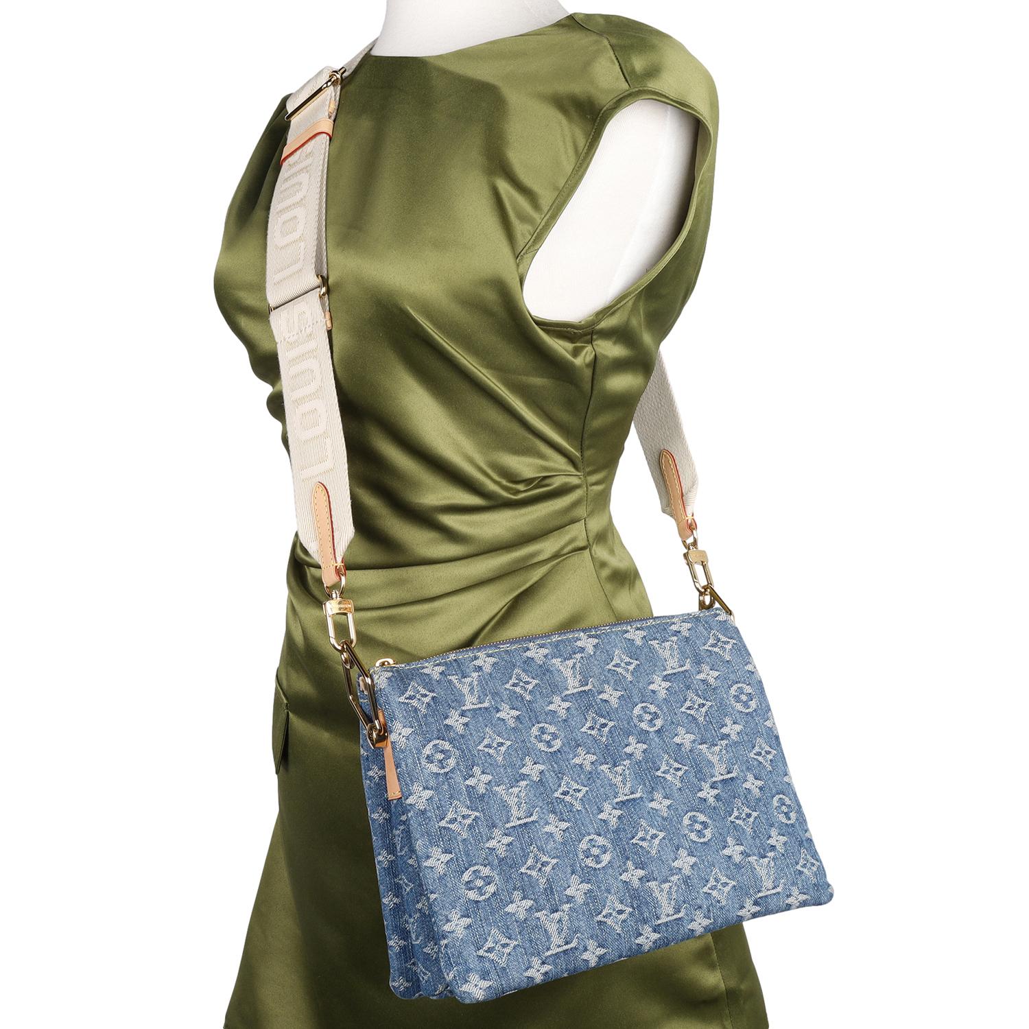 LOUIS VUITTON Monogram Denim Coussin PM Blu in vendita 14