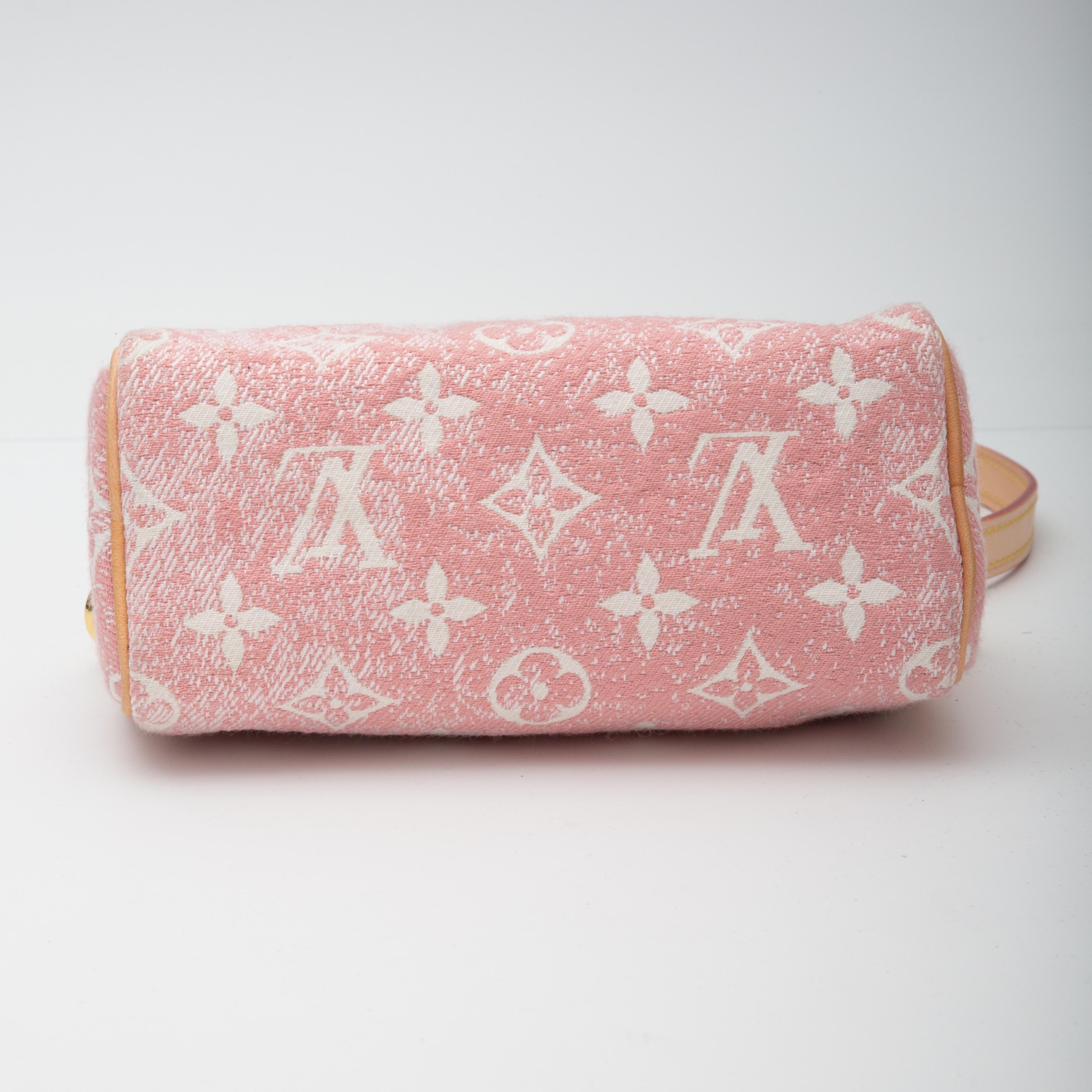 Beige Louis Vuitton - Sac Nano Speedy en denim rose avec monogramme