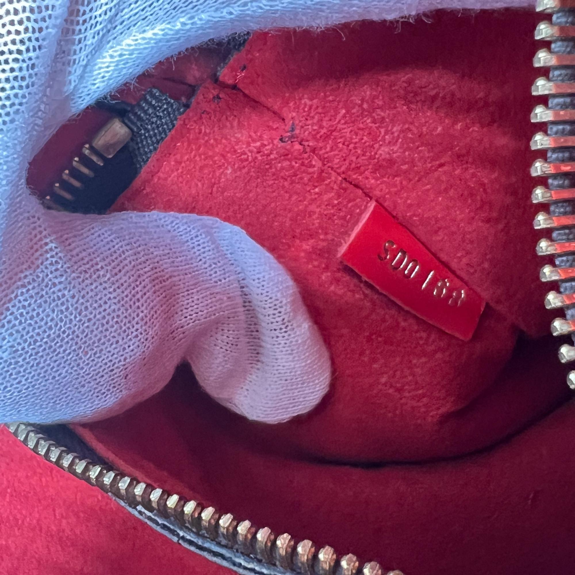 Bolso Louis Vuitton Monogram Drawstring Neonoe Mm Rojo 7