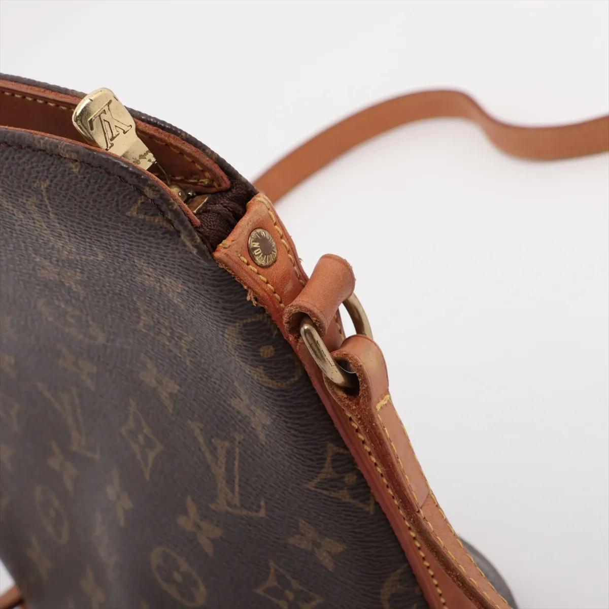 Louis Vuitton Monogram Drouot Crossbody Bag im Angebot 8