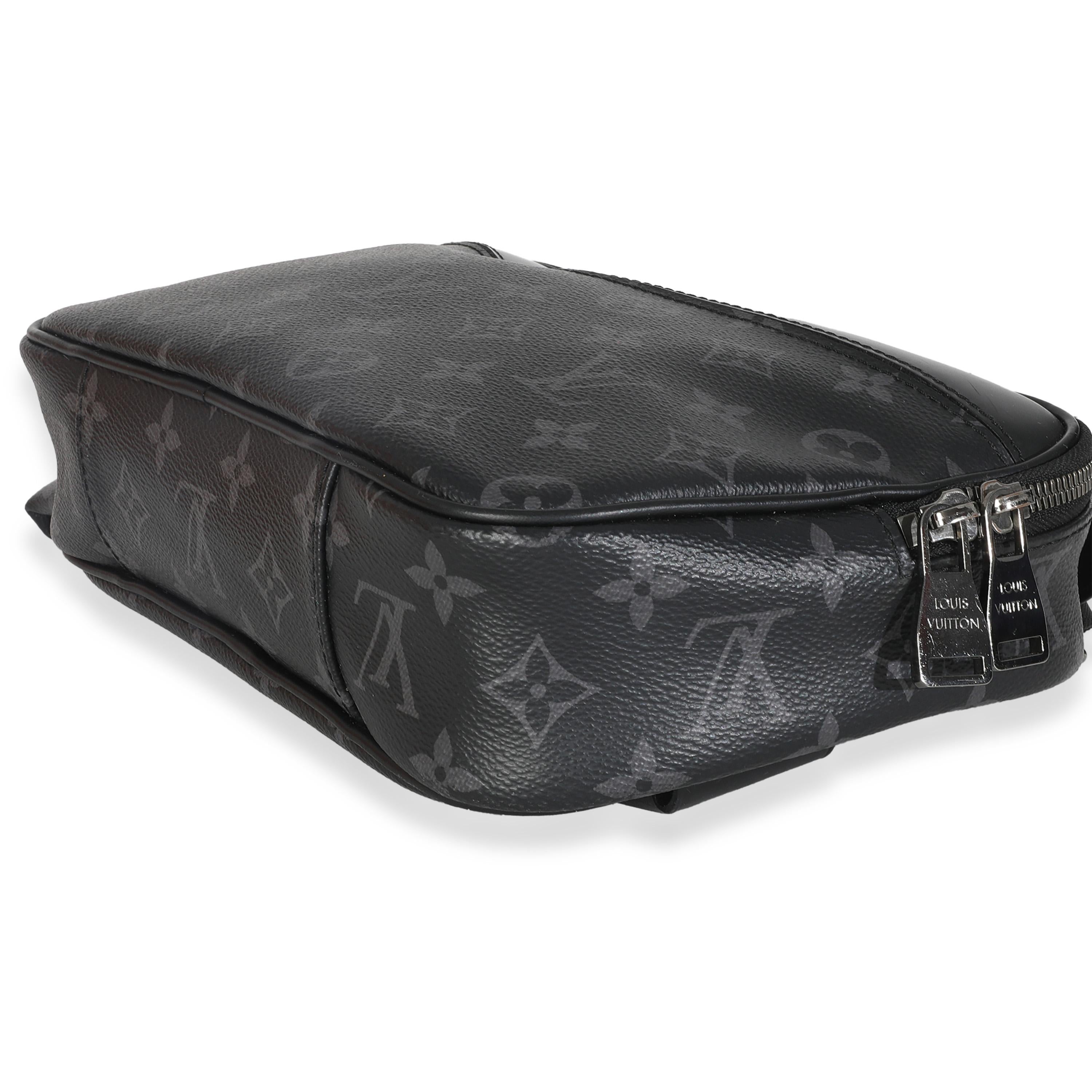 Women's or Men's Louis Vuitton Monogram Eclipse Canvas Bumbag Explorer For Sale