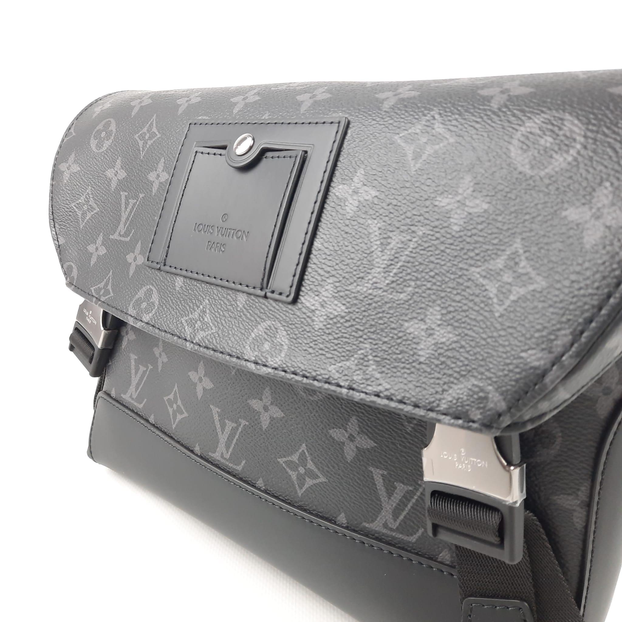 Louis Vuitton Messenger Pm Voyager - For Sale on 1stDibs