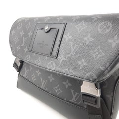 Louis Vuitton Monogram Eclipse Canvas Messenger PM Voyager