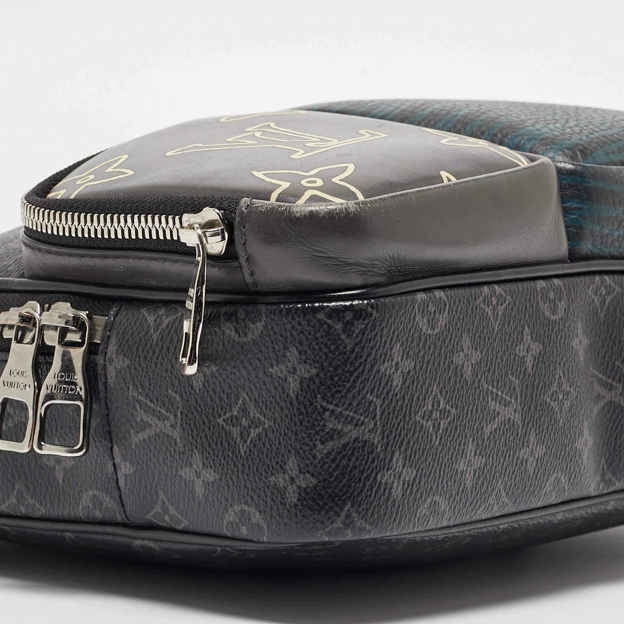 Louis Vuitton Monogram Eclipse Canvas Multipocket Patchwork Messenger Bag For Sale 5