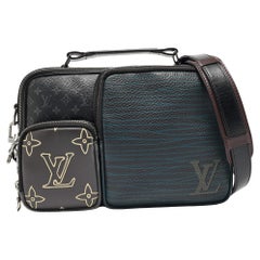 Louis Vuitton Monogram Eclipse Canvas Multipocket Patchwork Messenger Bag