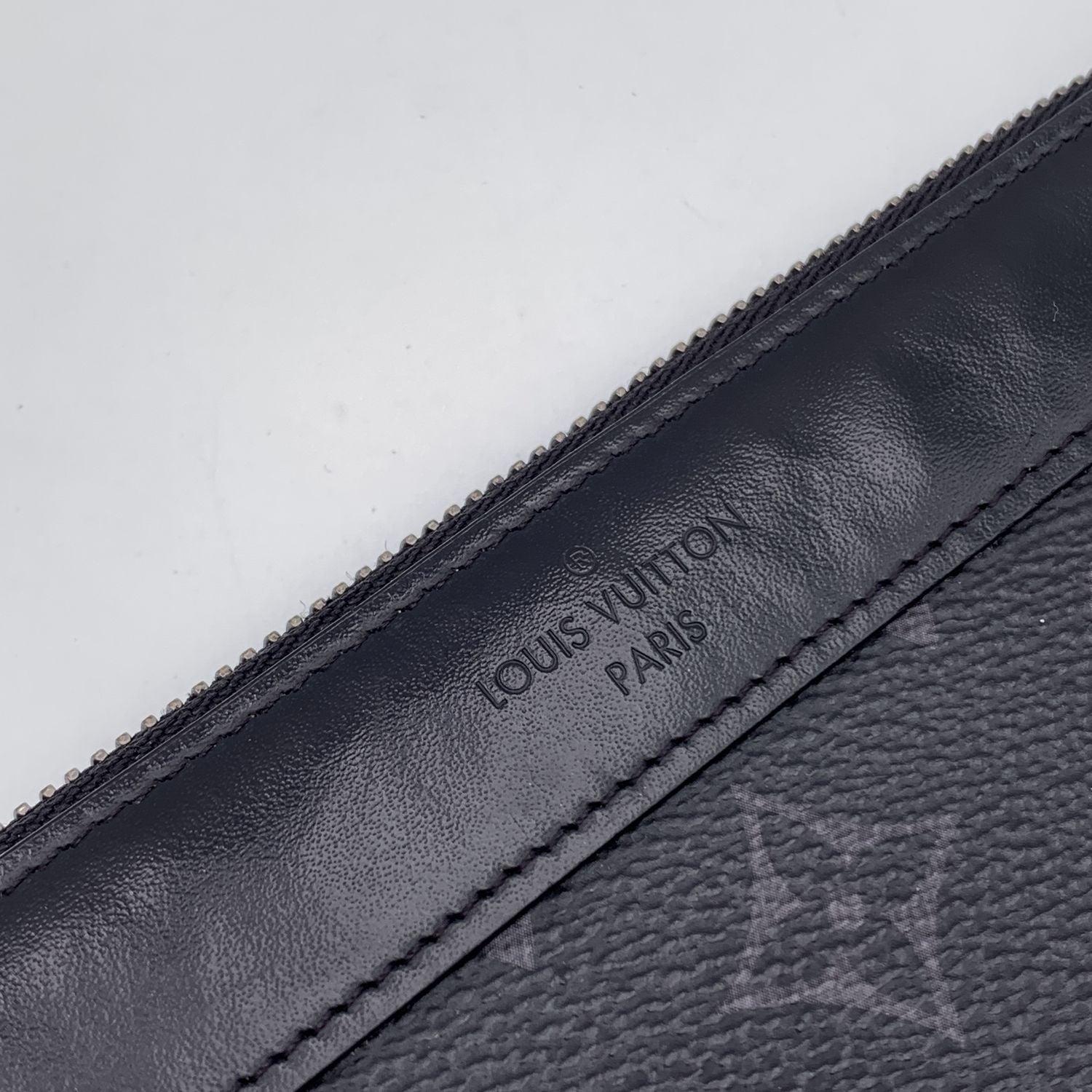 Louis Vuitton Monogram Eclipse Canvas Pochette Discovery Clutch Bag 1