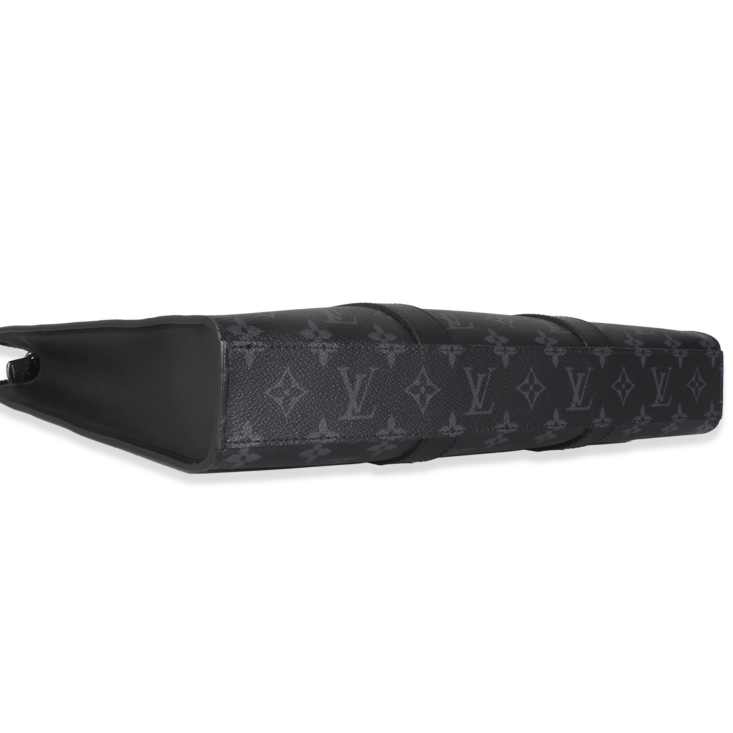 Louis Vuitton Monogram Eclipse Canvas Sac Plat Horizontal Zippe im Angebot 2