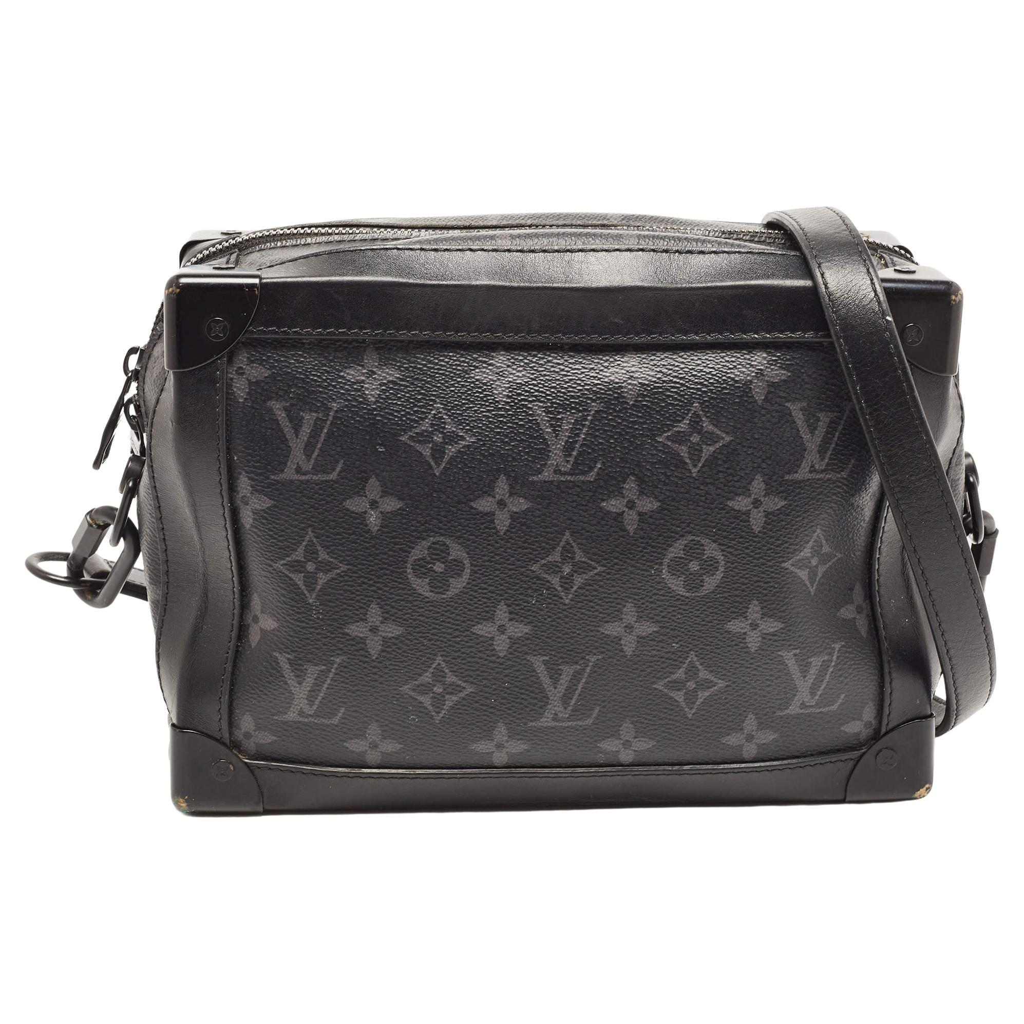 Rare and Brand New Louis Vuitton Fall in Love Heart Crossbody Monogram  Coeur bag at 1stDibs
