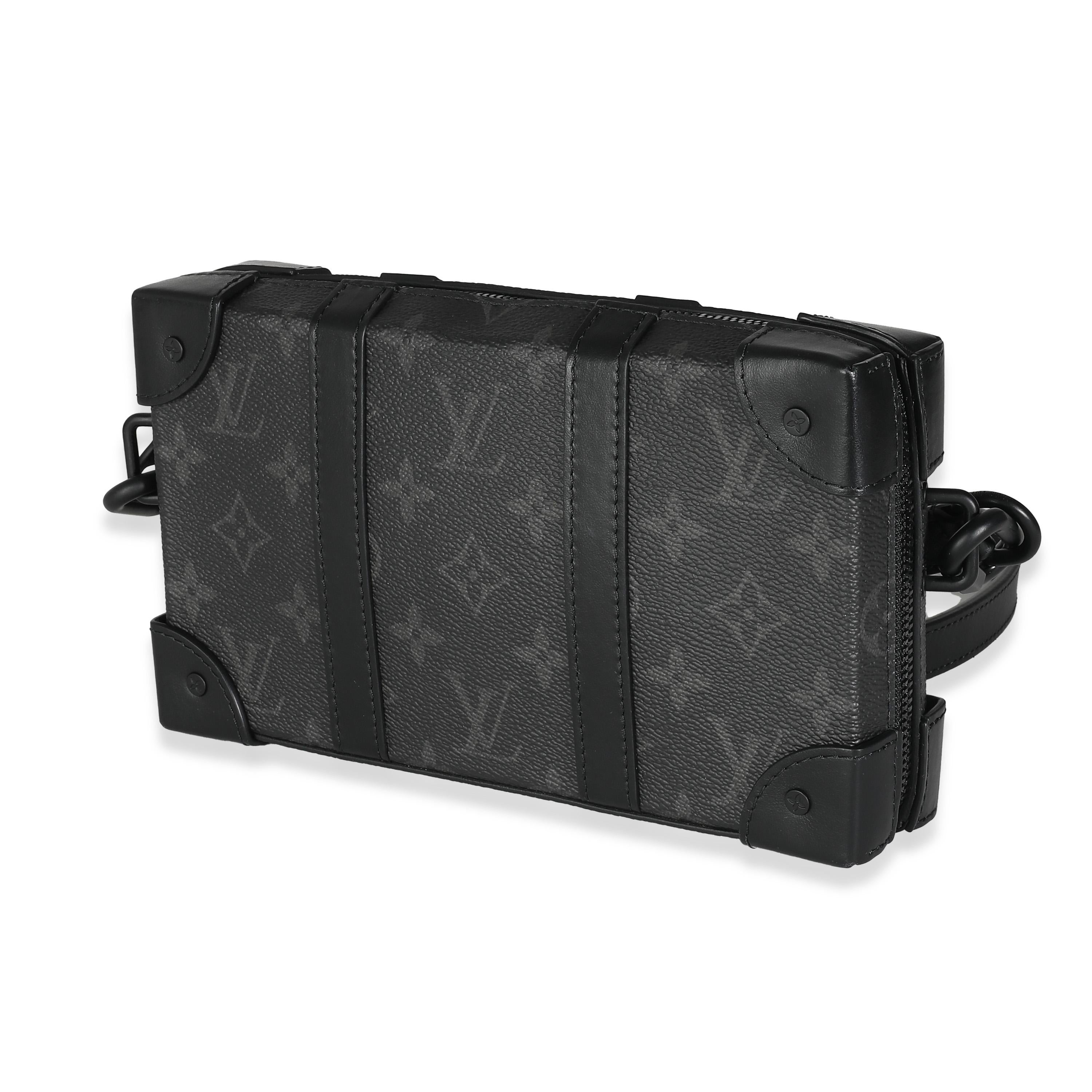 Portafoglio The Eclipse Soft Trunk di Louis Vuitton in tela Monogram In condizioni ottime in vendita a New York, NY