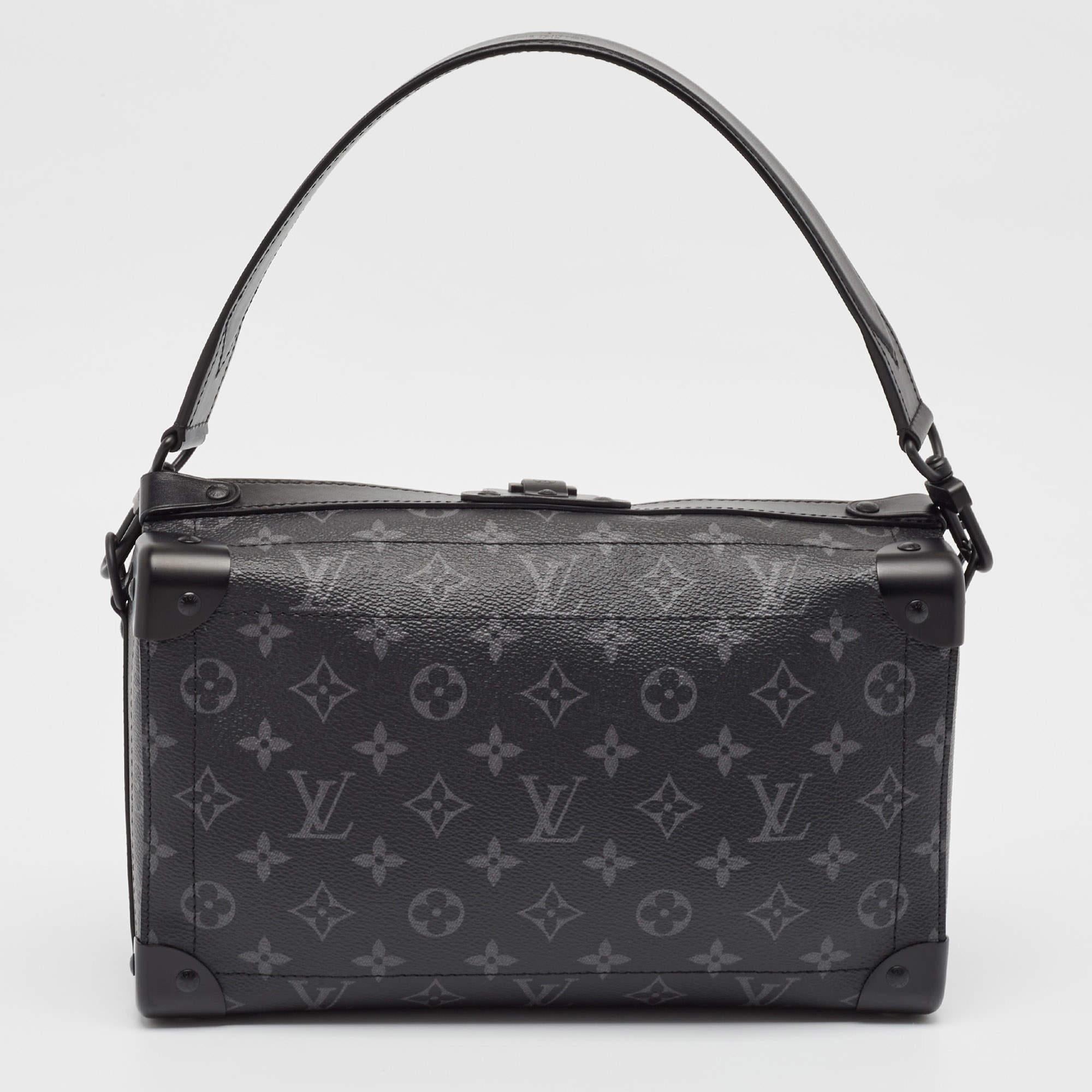 Louis Vuitton Monogram Eclipse Canvas Soul Trunk East West Bag In Excellent Condition For Sale In Dubai, Al Qouz 2