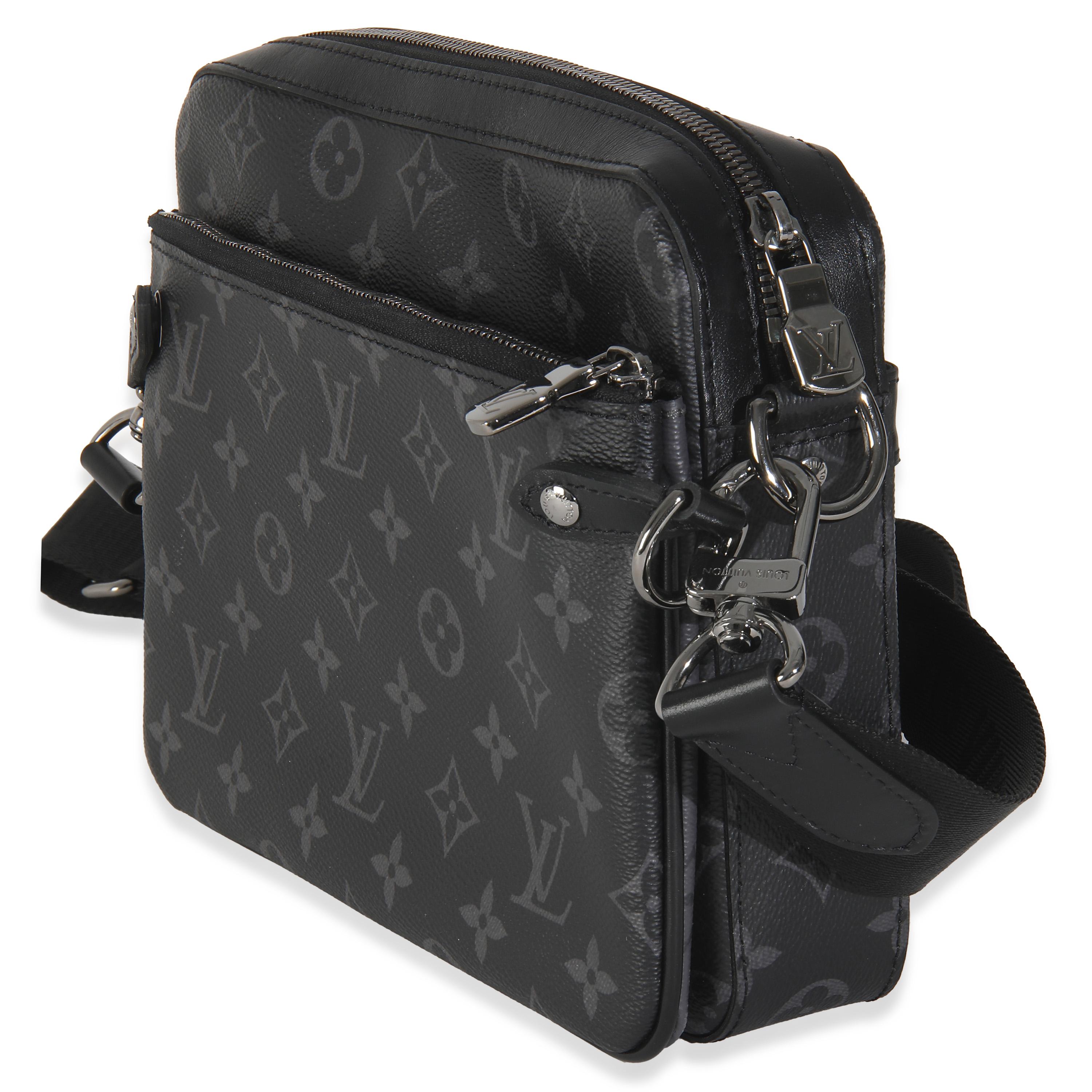 Women's or Men's Louis Vuitton Monogram Eclipse Canvas Trio Messenger For Sale