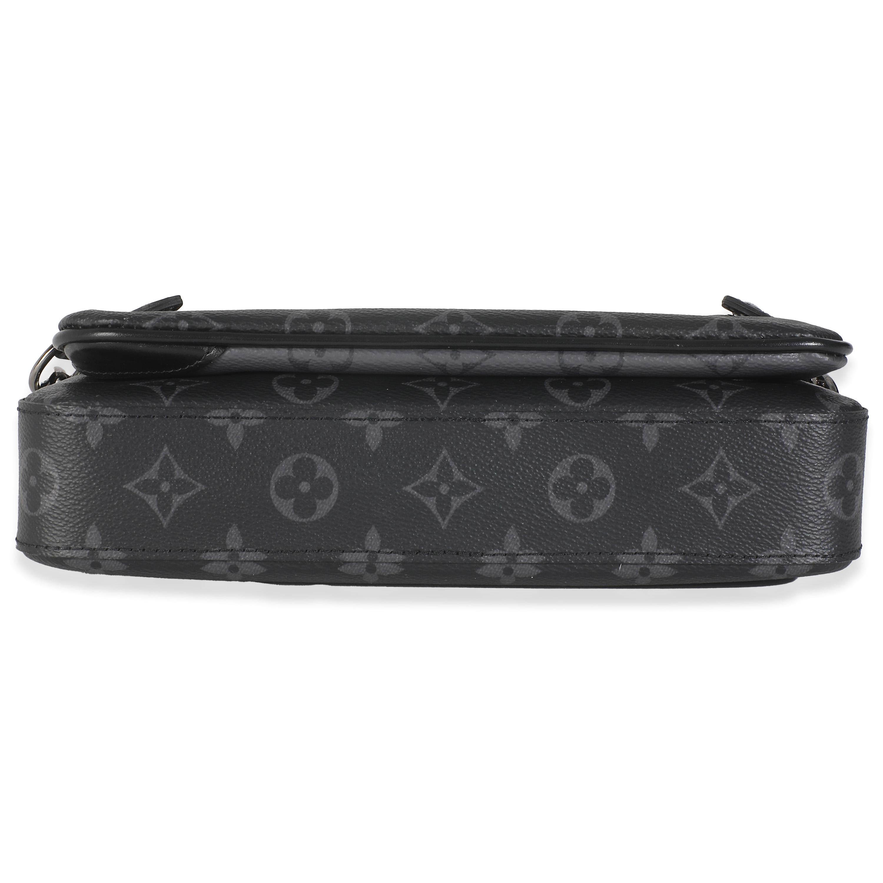 Louis Vuitton Monogram Eclipse Canvas Trio Messenger For Sale 4