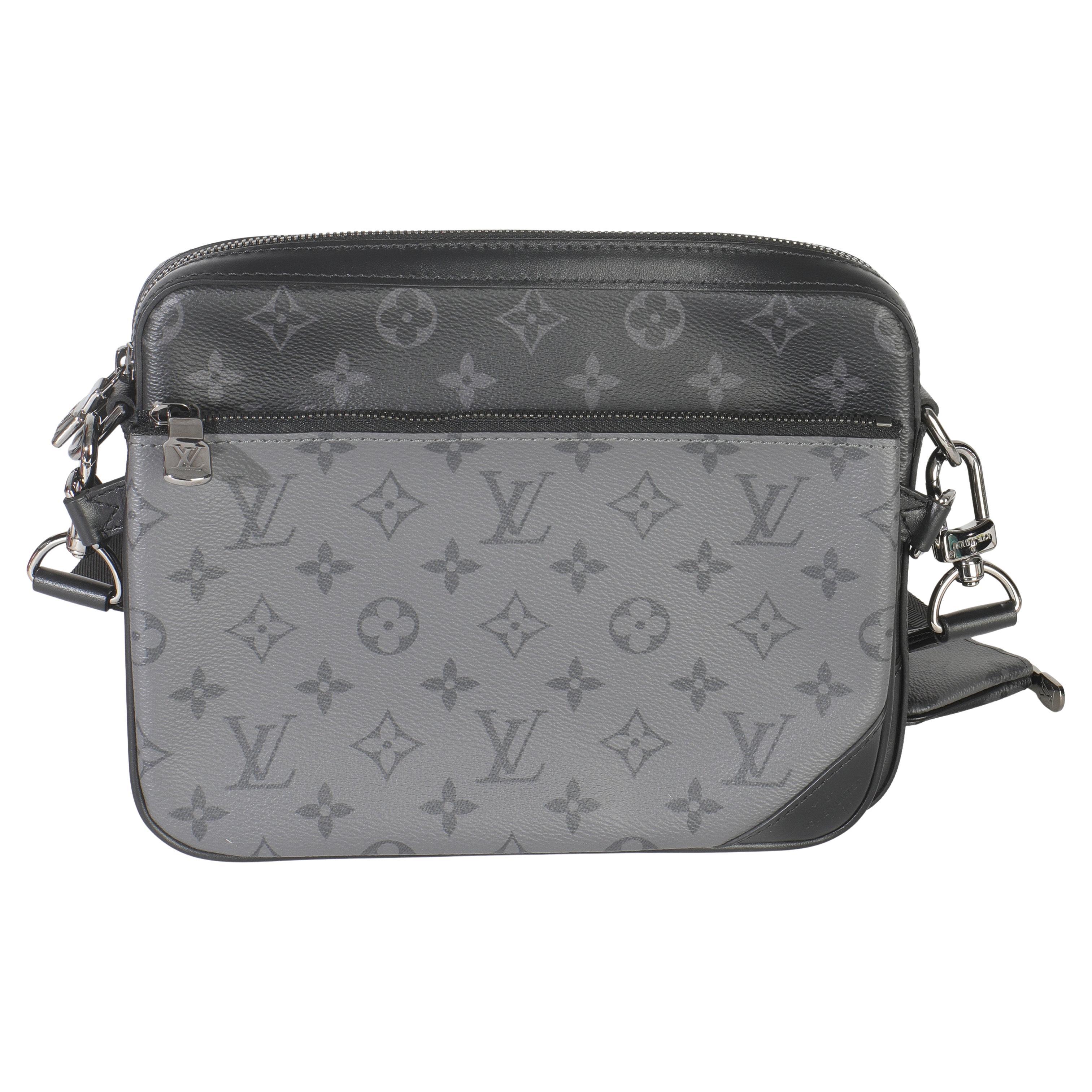 Louis Vuitton Monogram Eclipse Canvas Trio Messenger in vendita