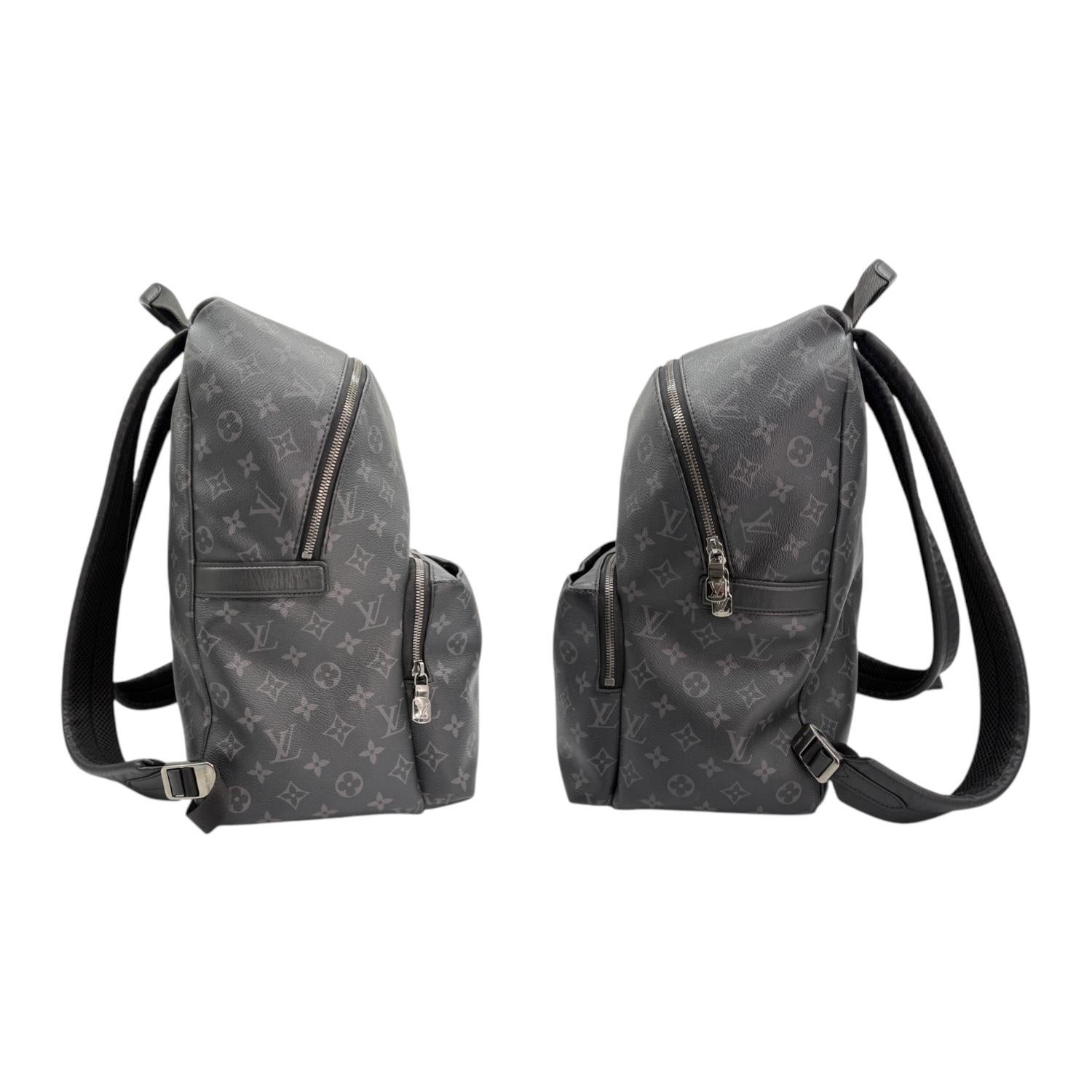 Noir Louis Vuitton - Sac à dos Eclipse Discovery PM avec monogramme en vente