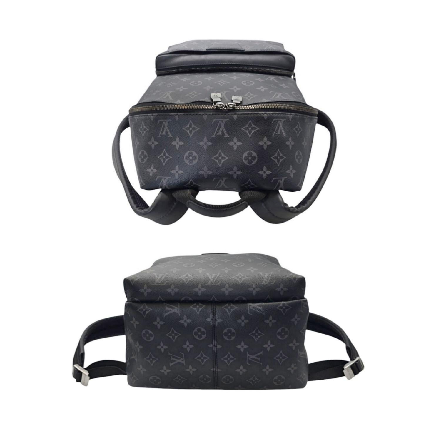 Louis Vuitton - Sac à dos Eclipse Discovery PM avec monogramme en vente 1