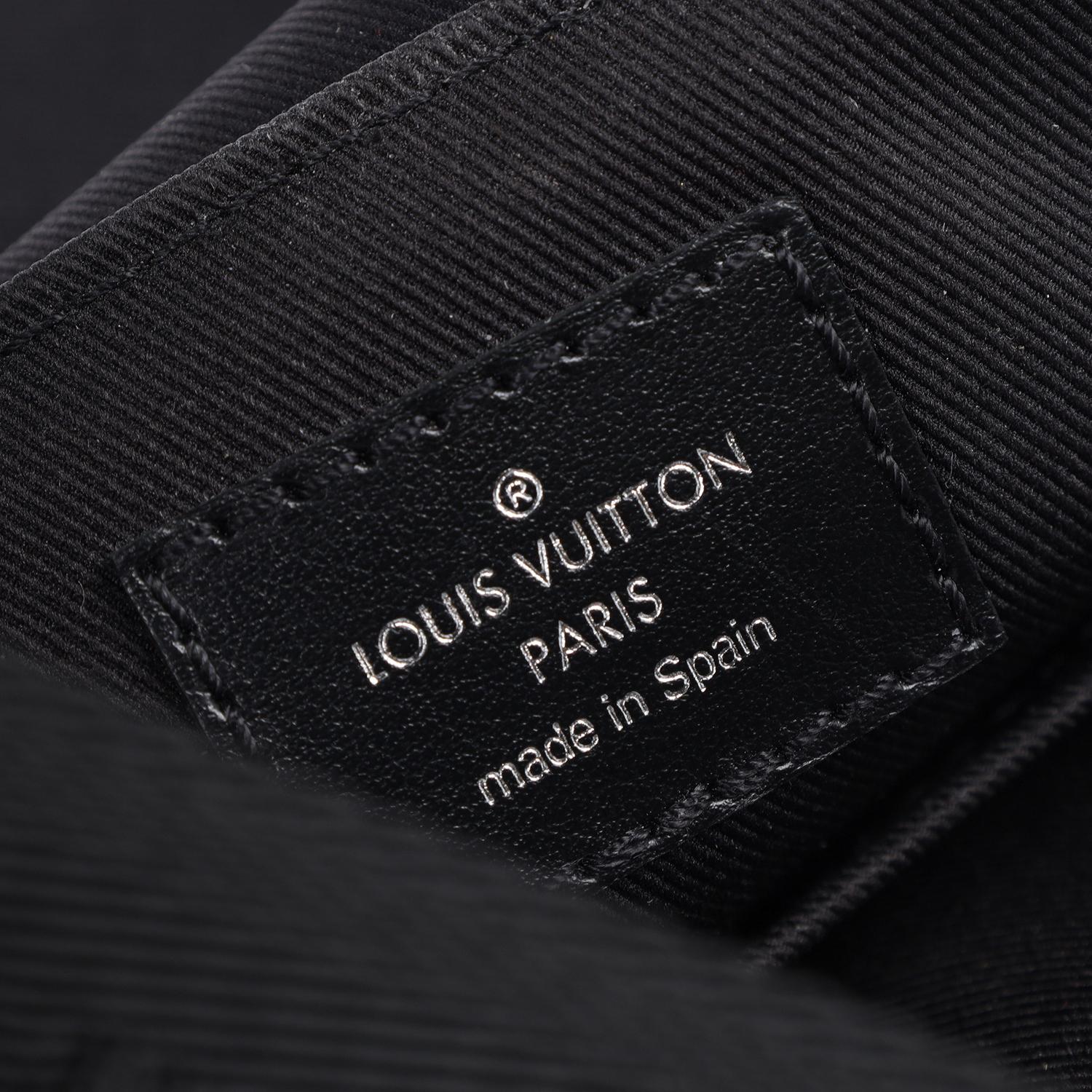 LOUIS VUITTON Monograma Eclipse Distrito PM Negro en venta 8