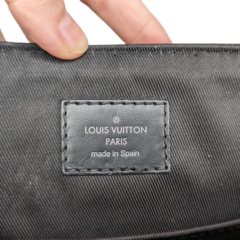 Louis Vuitton LV District PM eclipse Black ref.616382 - Joli Closet