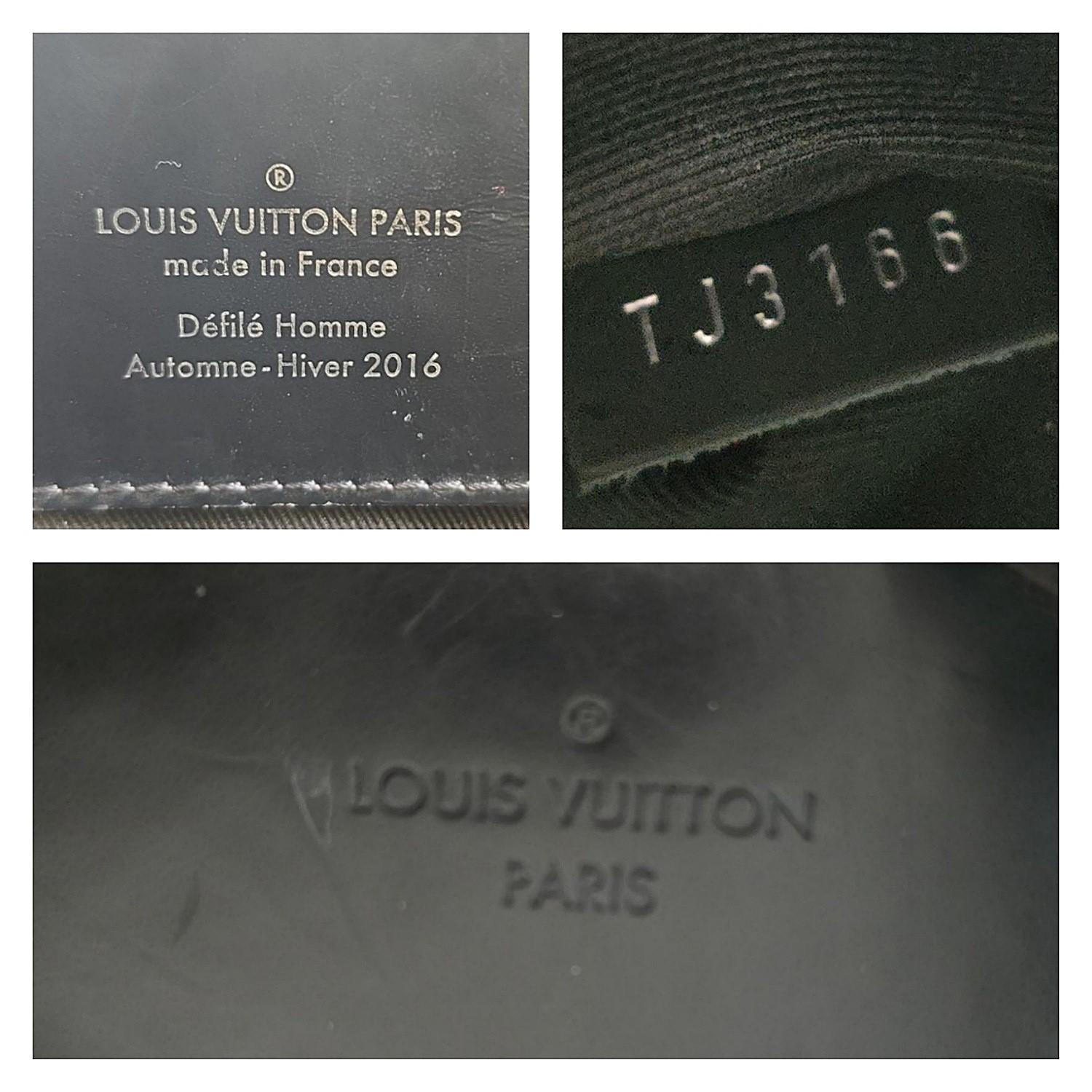 Louis Vuitton Monogram Eclipse Explorer Backpack in vendita 3