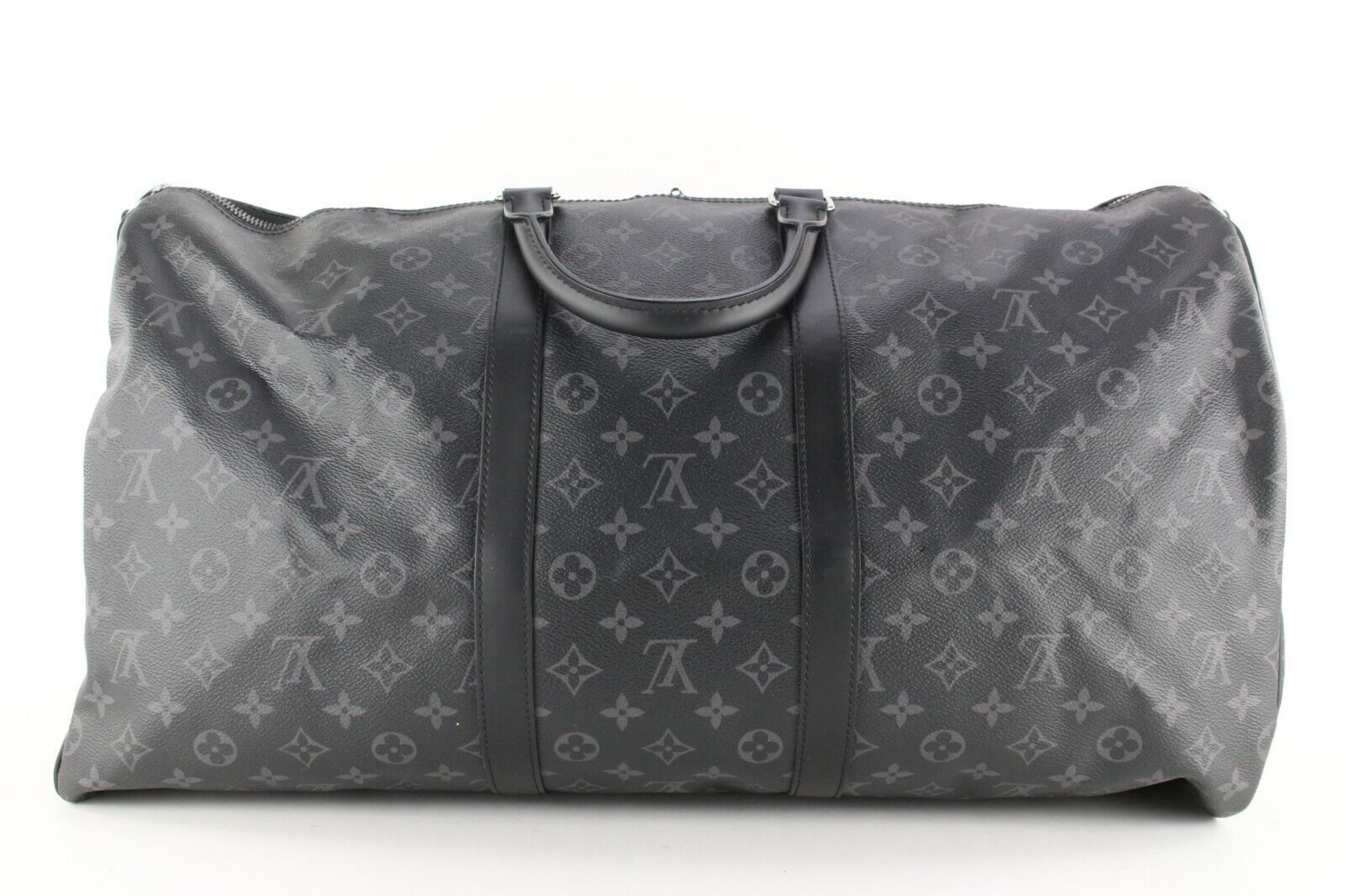 Women's or Men's Louis Vuitton Monogram Eclipse Keepall Bandouliere 55 with Strap 1LVJ1227 For Sale